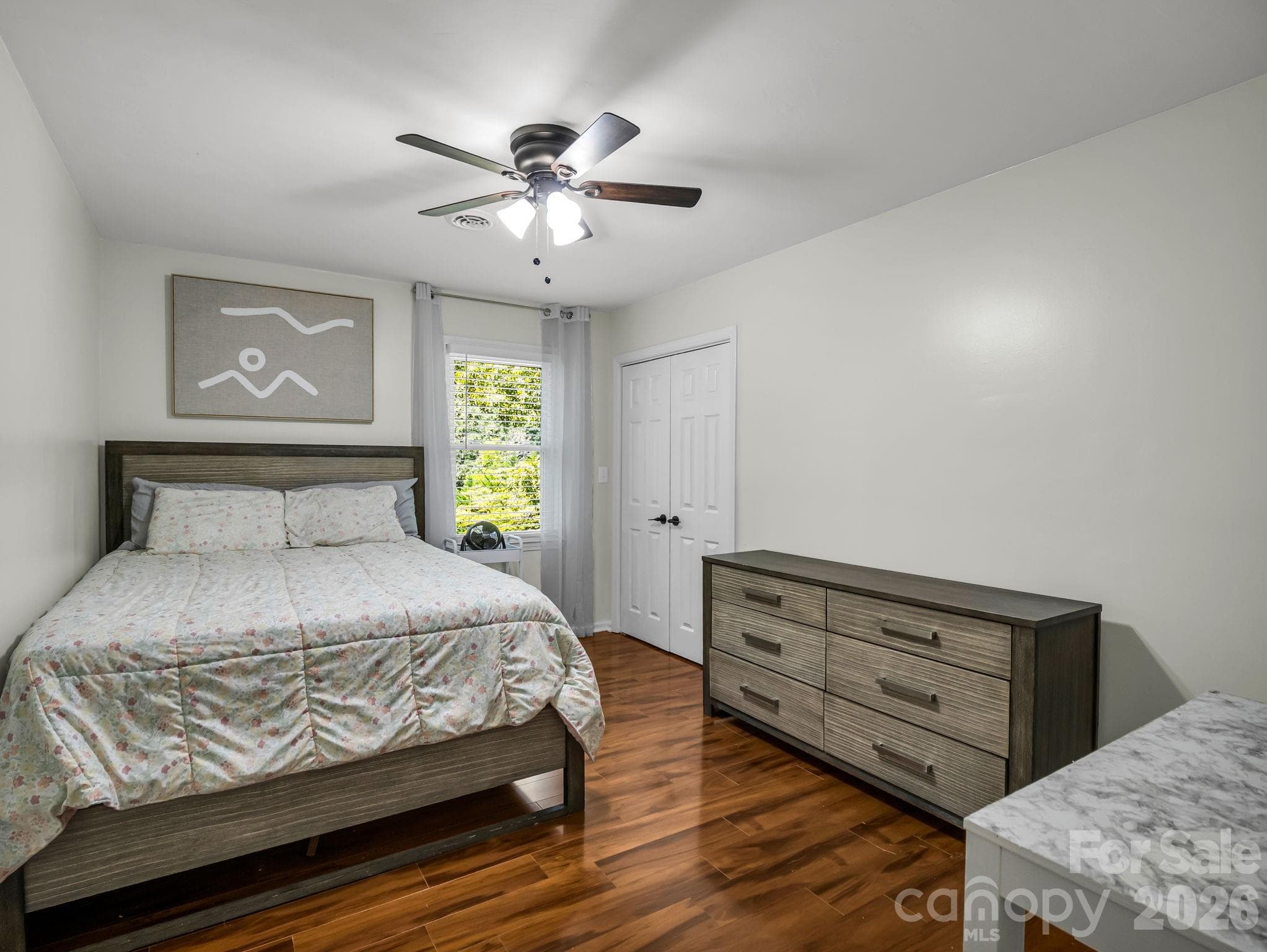 2nd bedroom - 215 Hillcrest Drive, Columbus