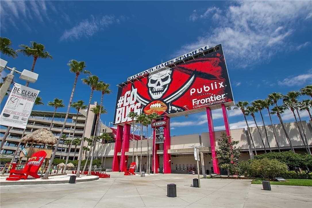 Raymond James Stadium - 1202 E 32ND AVE, TAMPA