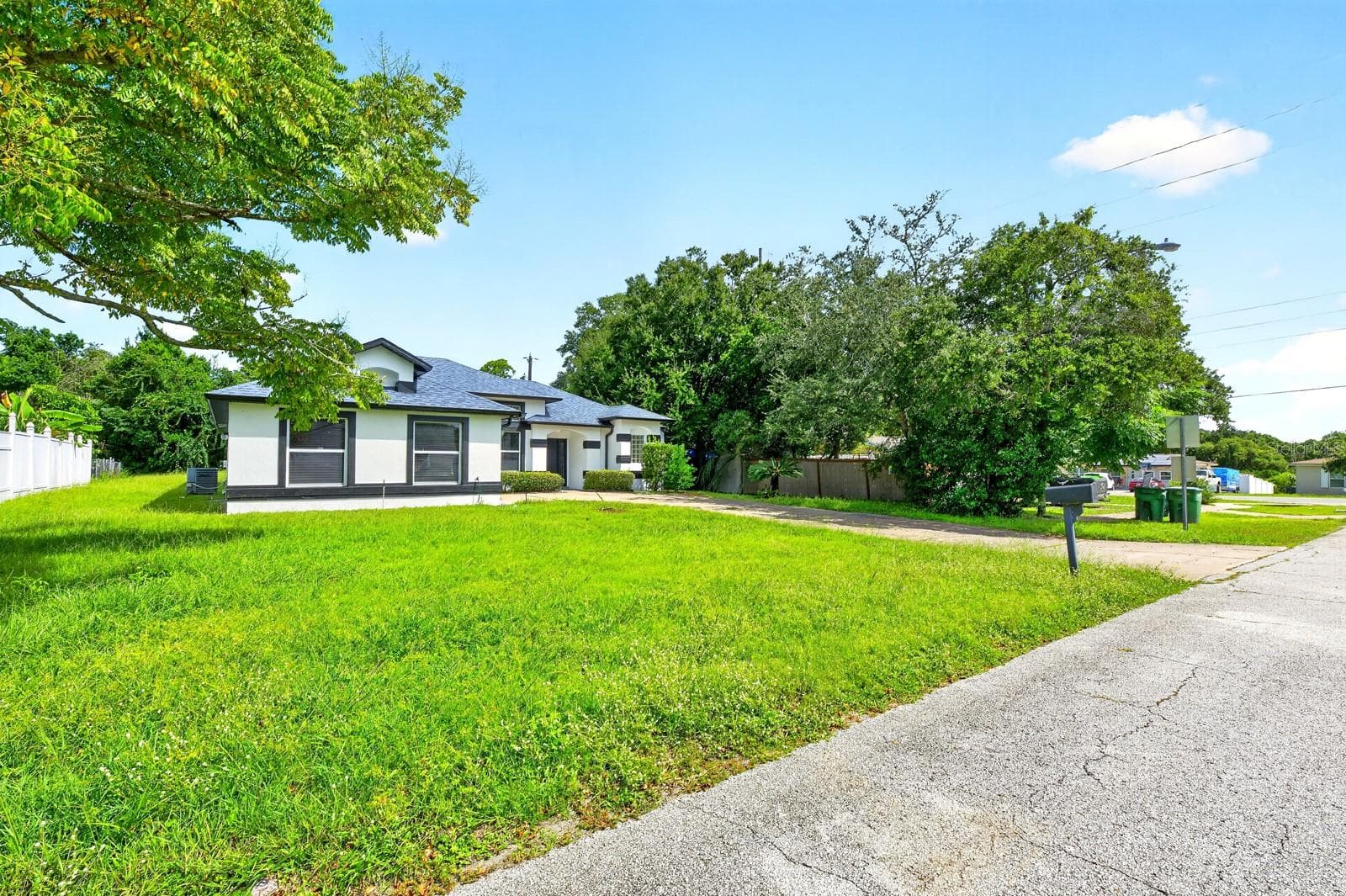 Single Family Residence at 1448 HOLLYHOCK ST, DELTONA, photo 40 of 41