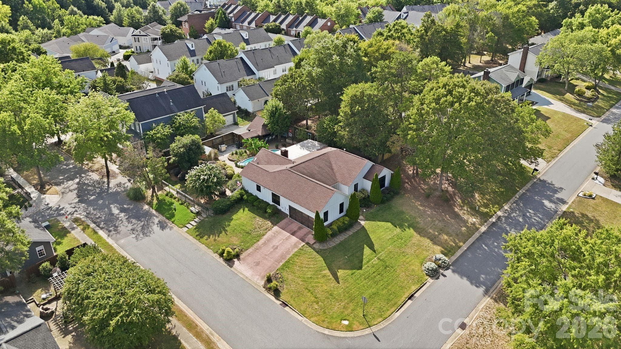 Single Family Residence at 12632 Sulgrave Drive, Huntersville, photo 41 of 43