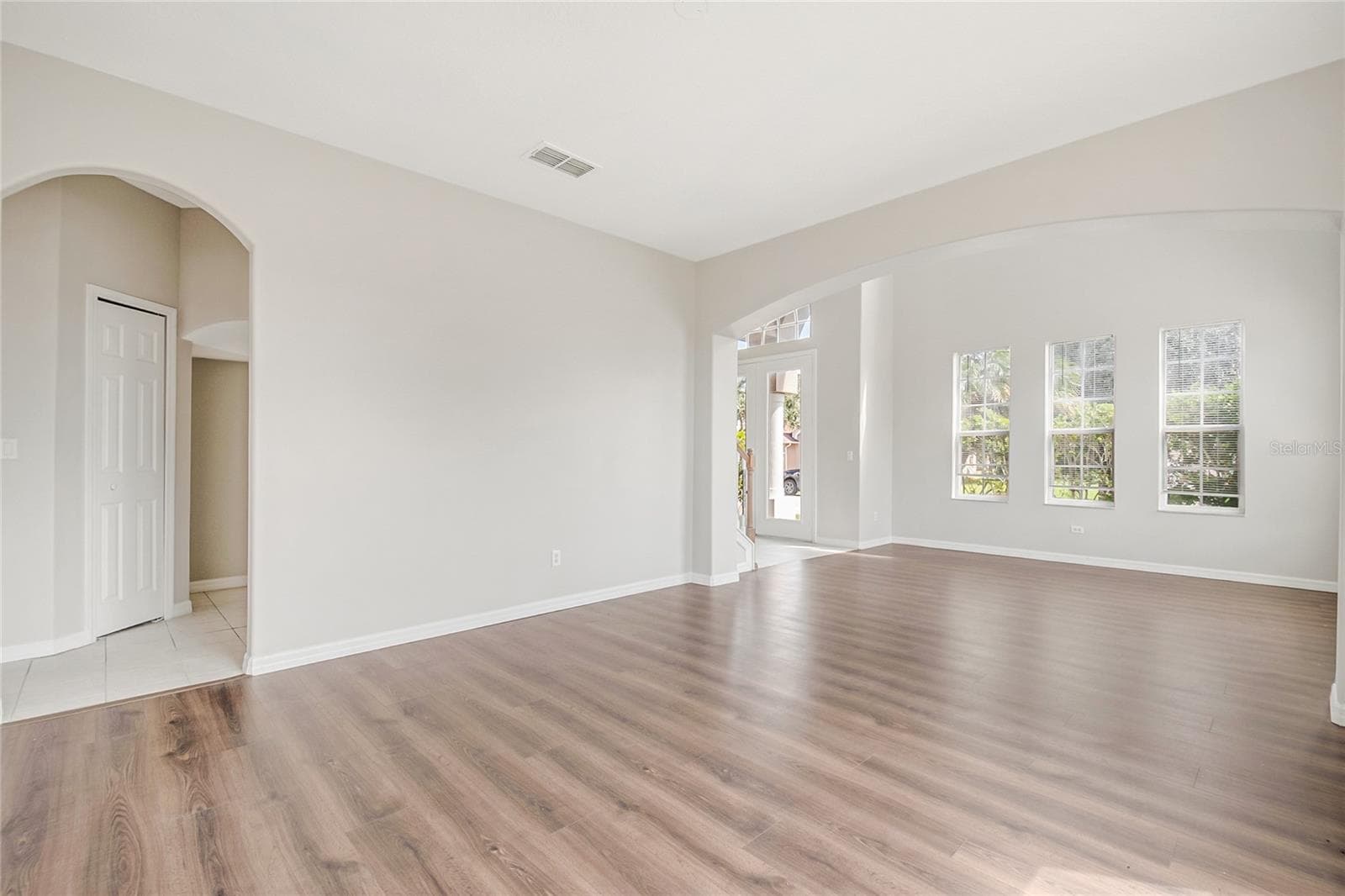 Single Family Residence at 2887 SWEETSPIRE CIR, KISSIMMEE, photo 11 of 53