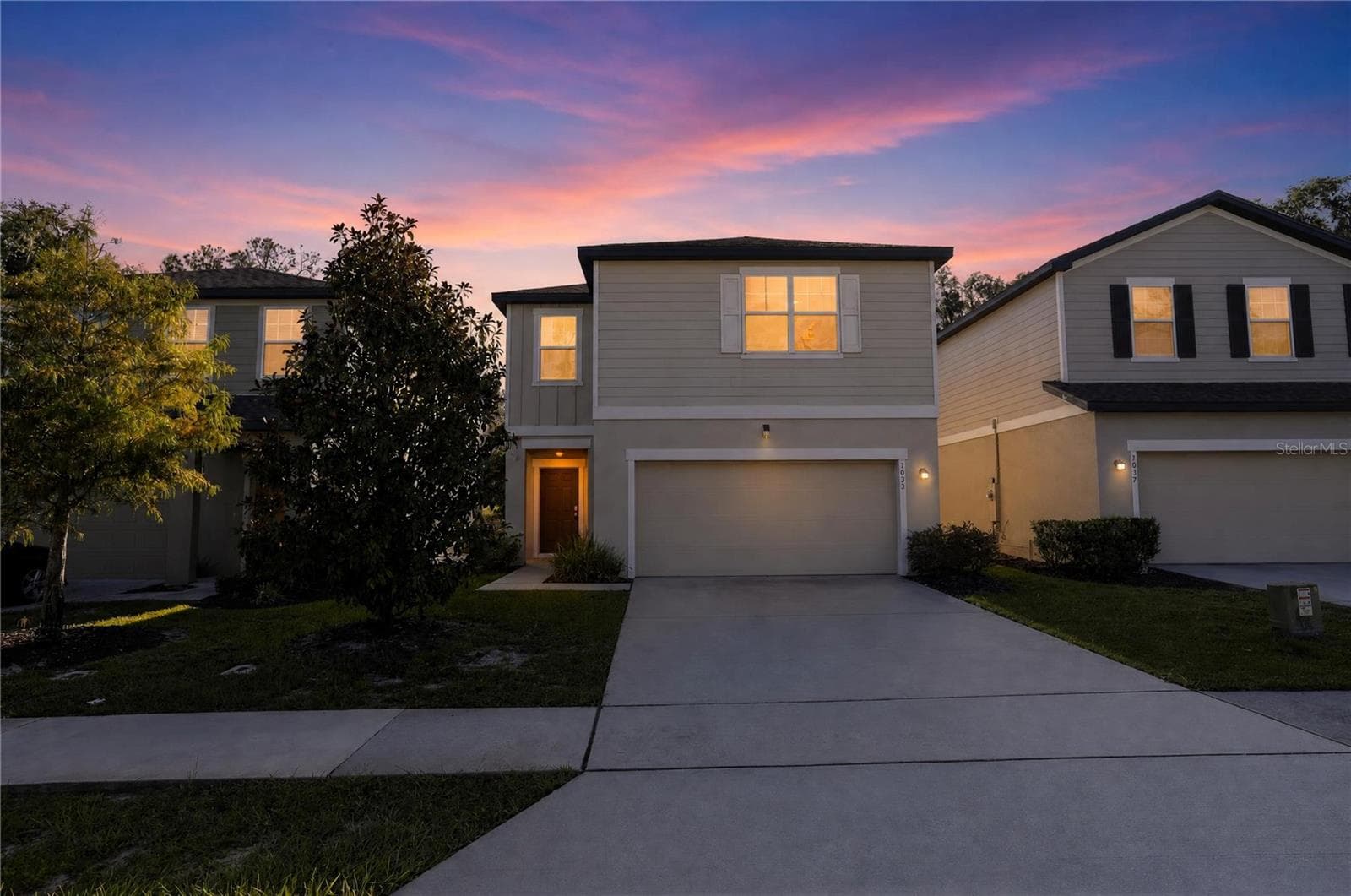 1033 CADES COVE WAY