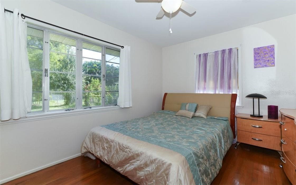 Single Family Residence at 2141 SUNNYSIDE LN, SARASOTA, photo 12 of 18
