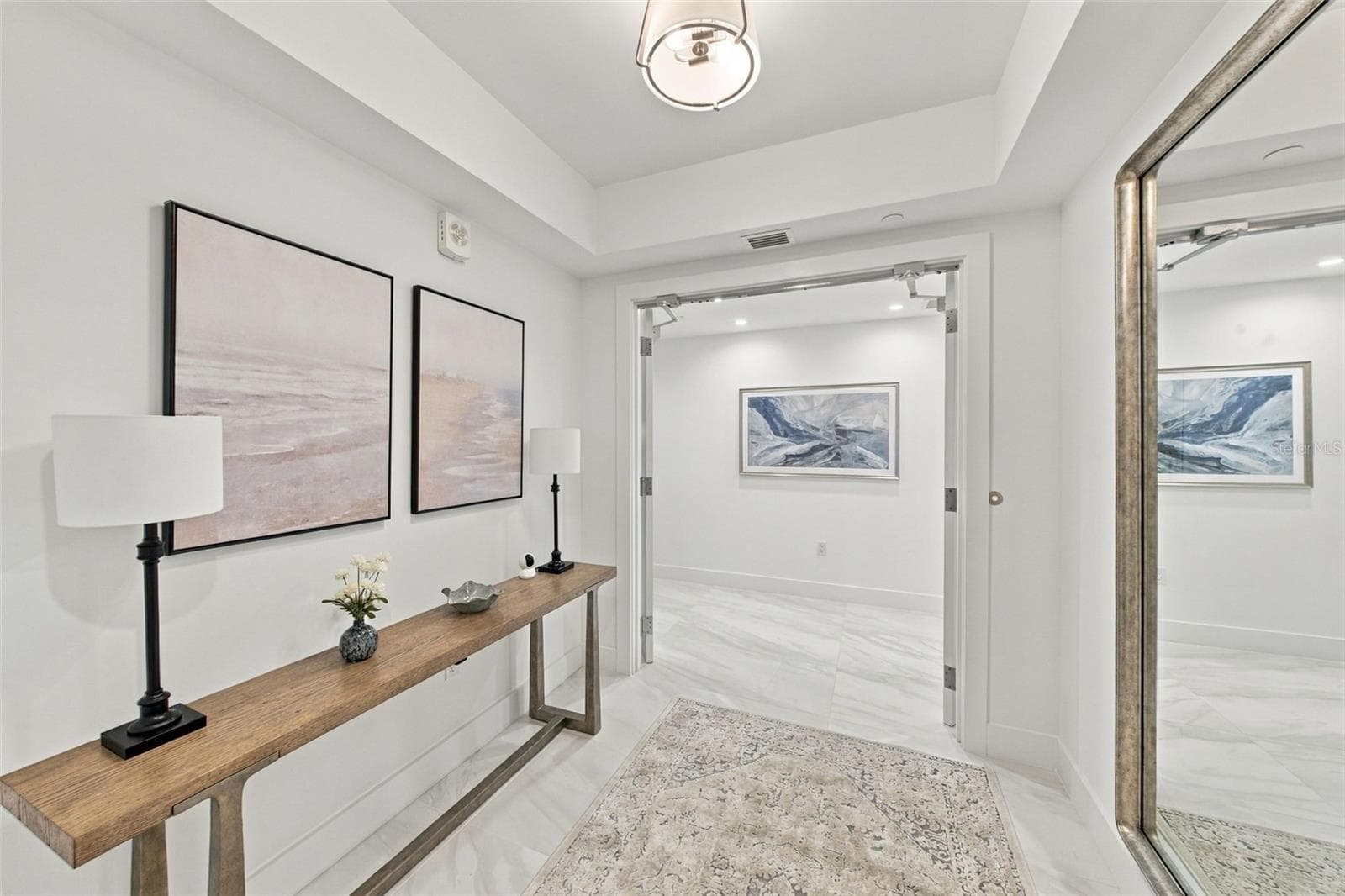 Private Lobby Foyer - 5713 BOWEN DANIEL DR #1504, TAMPA