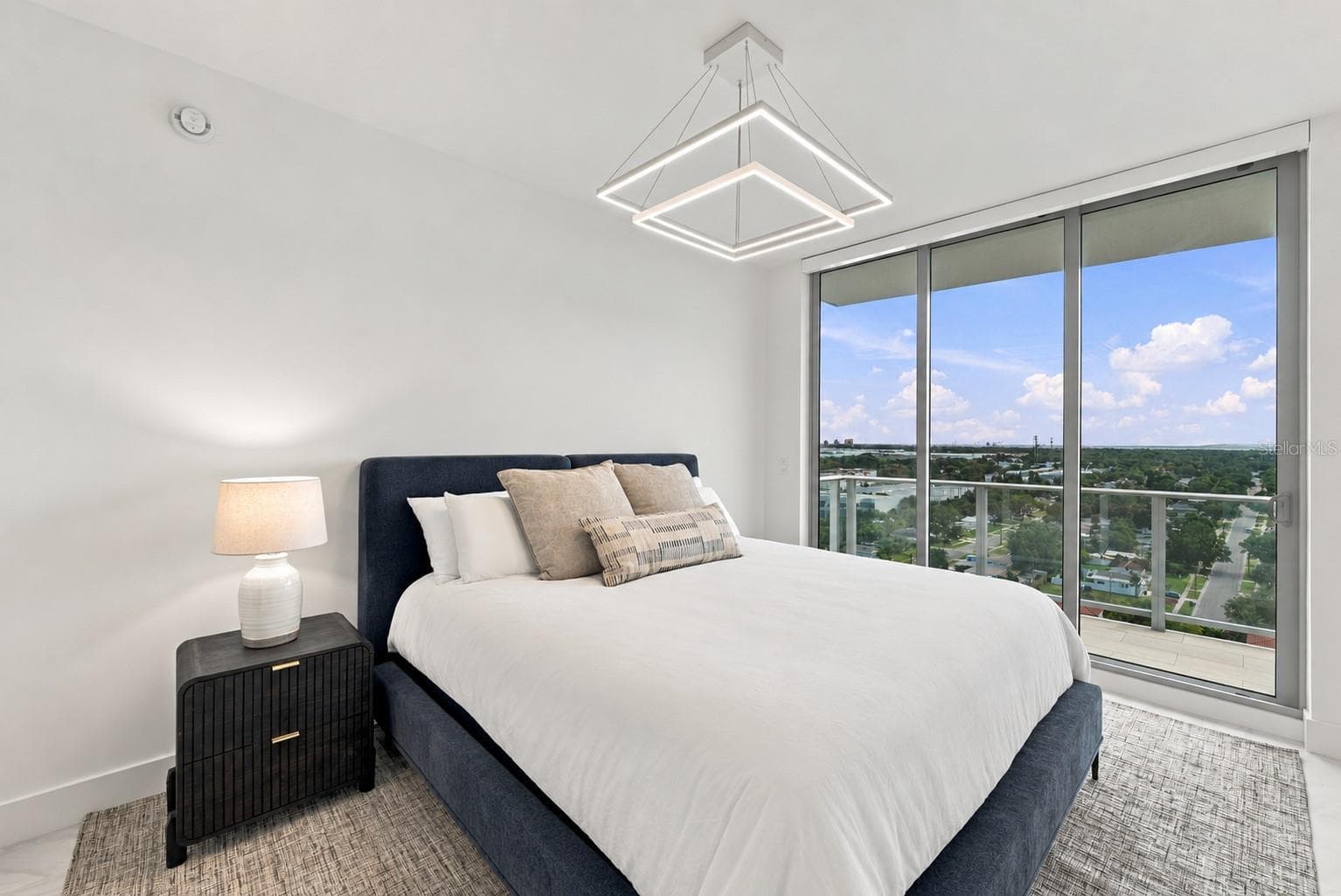 Third en-suite bedroom with eastern exposure and terrace - 5713 BOWEN DANIEL DR #1504, TAMPA