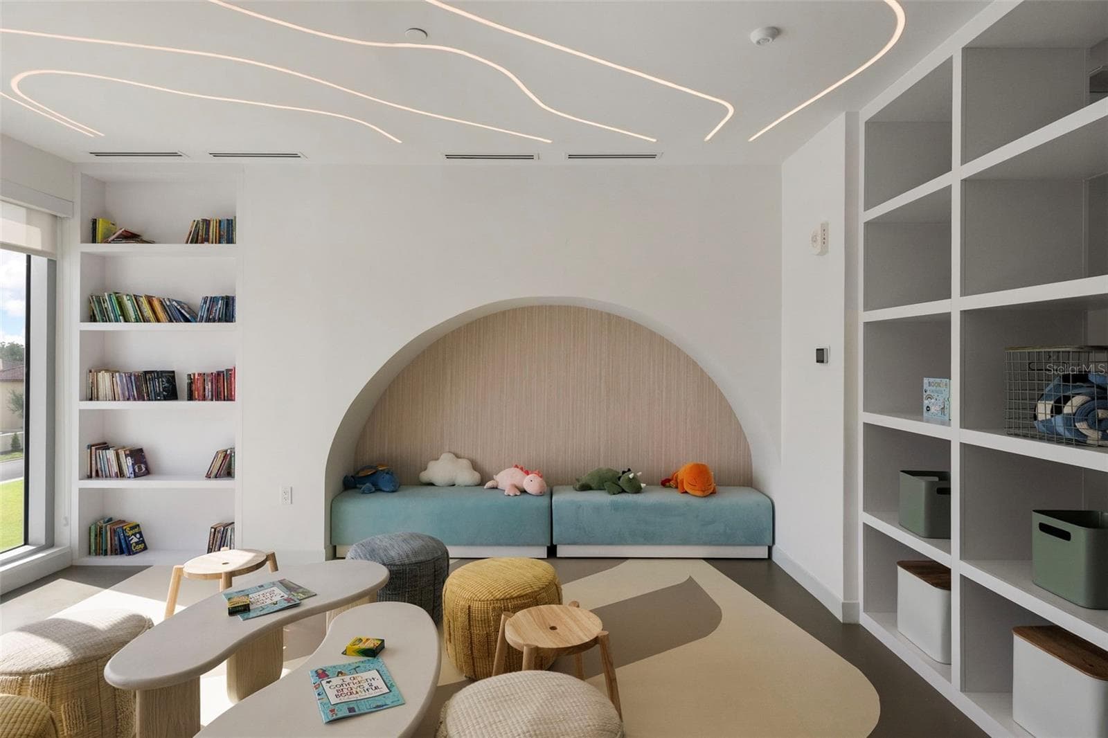 Children's Playroom - 5713 BOWEN DANIEL DR #1504, TAMPA