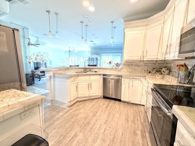 Manufactured Home at 822 S WATERWAY, VENICE, photo 10 of 31