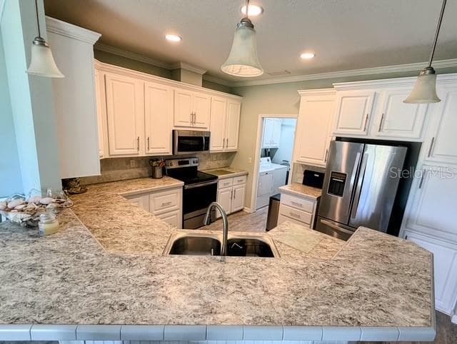 Manufactured Home at 822 S WATERWAY, VENICE, photo 11 of 31