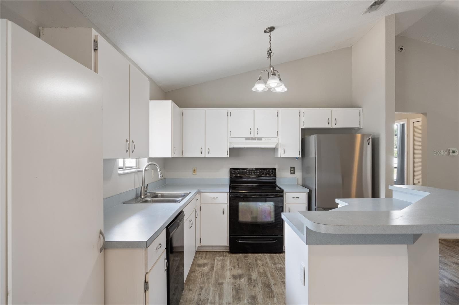 Kitchen - 9848 PINEY POINT CIR, ORLANDO