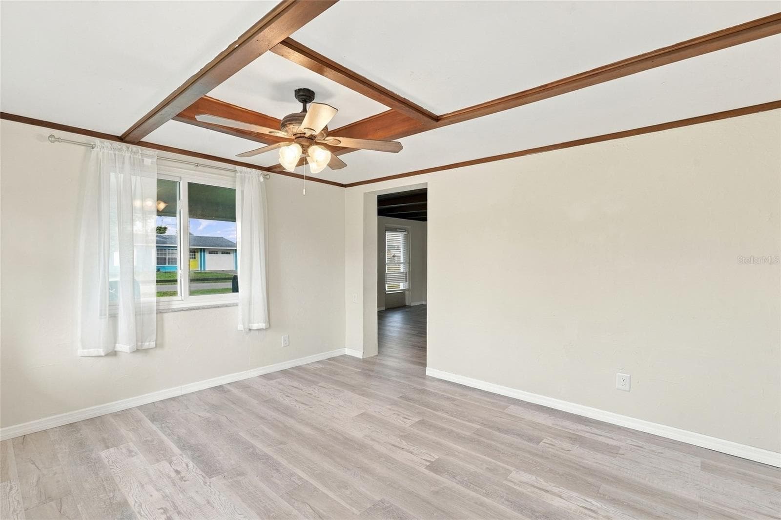 Single Family Residence at 1305 ROCKY CREEK LN, ENGLEWOOD, photo 9 of 22