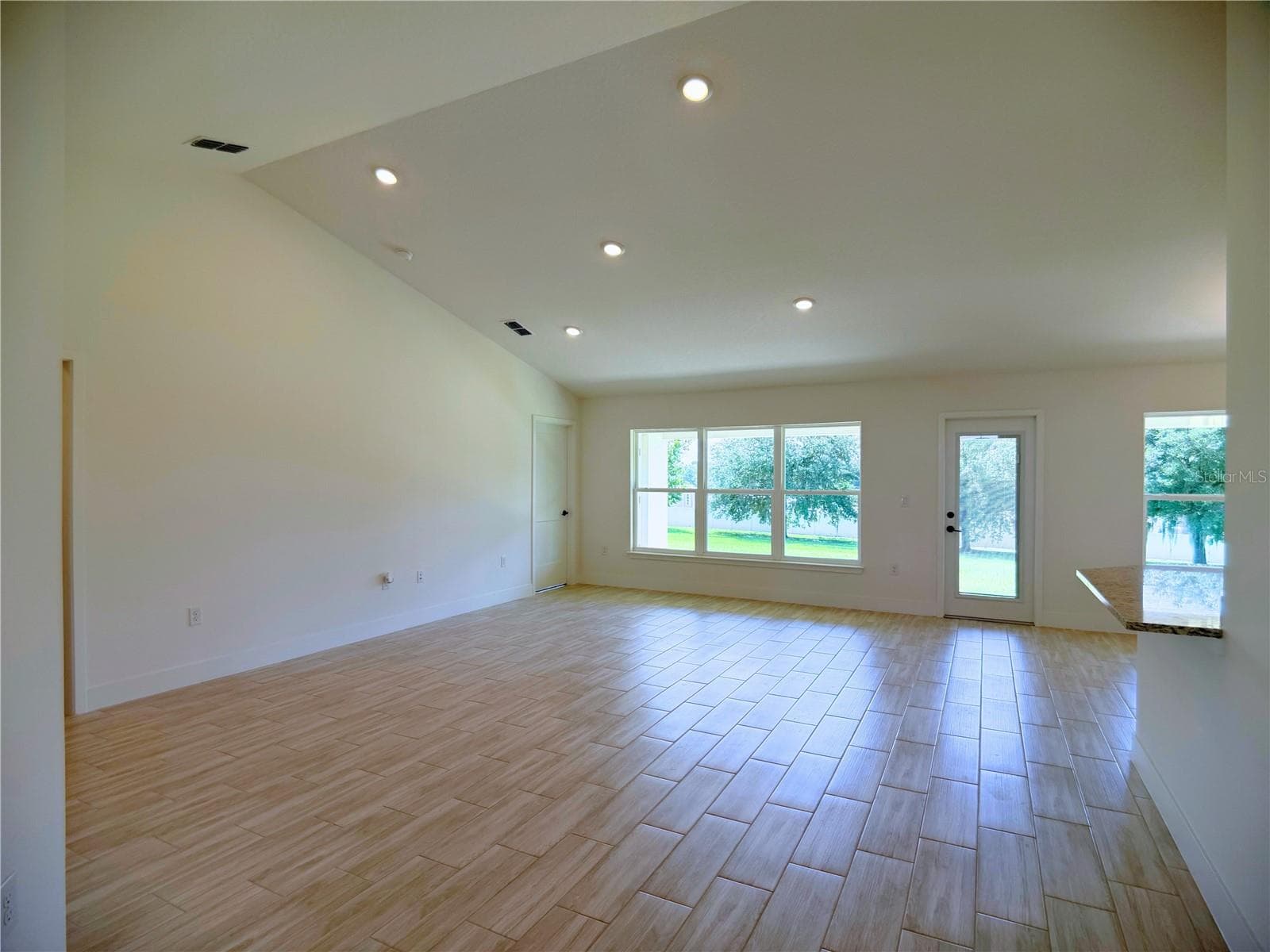 Single Family Residence at 37041 HIDDEN VIEW CIRCLE, DADE CITY, photo 34 of 69