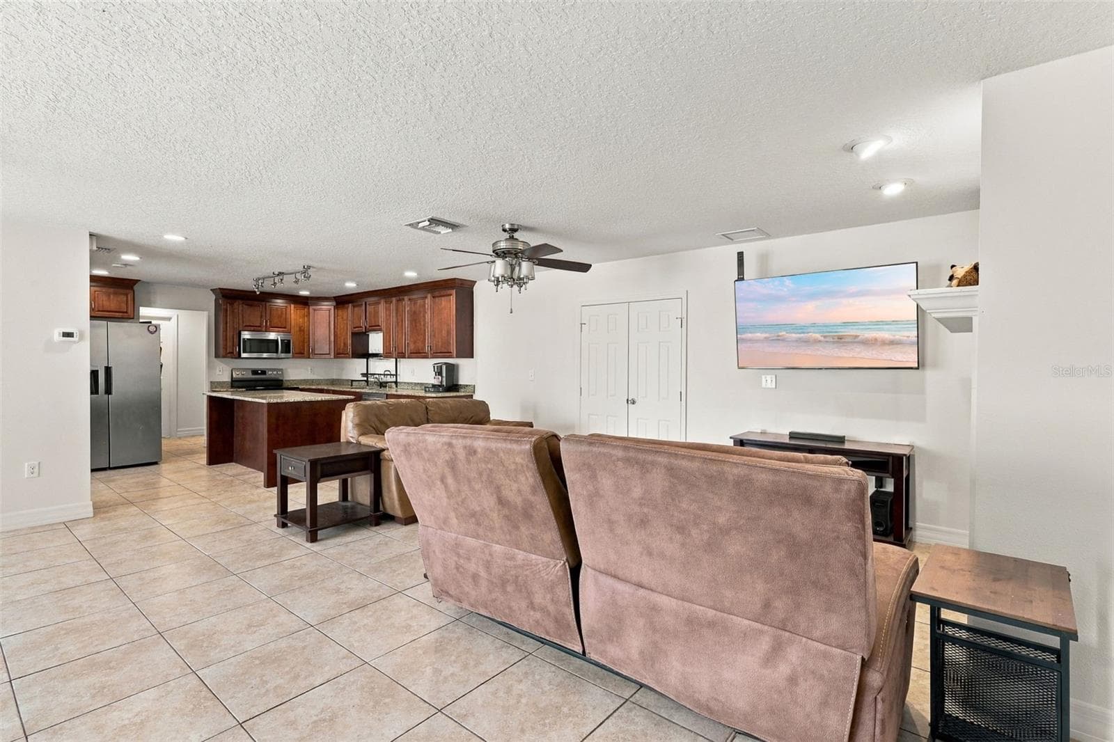 Single Family Residence at 1250 PALOS VERDE DR, ORLANDO, photo 10 of 40