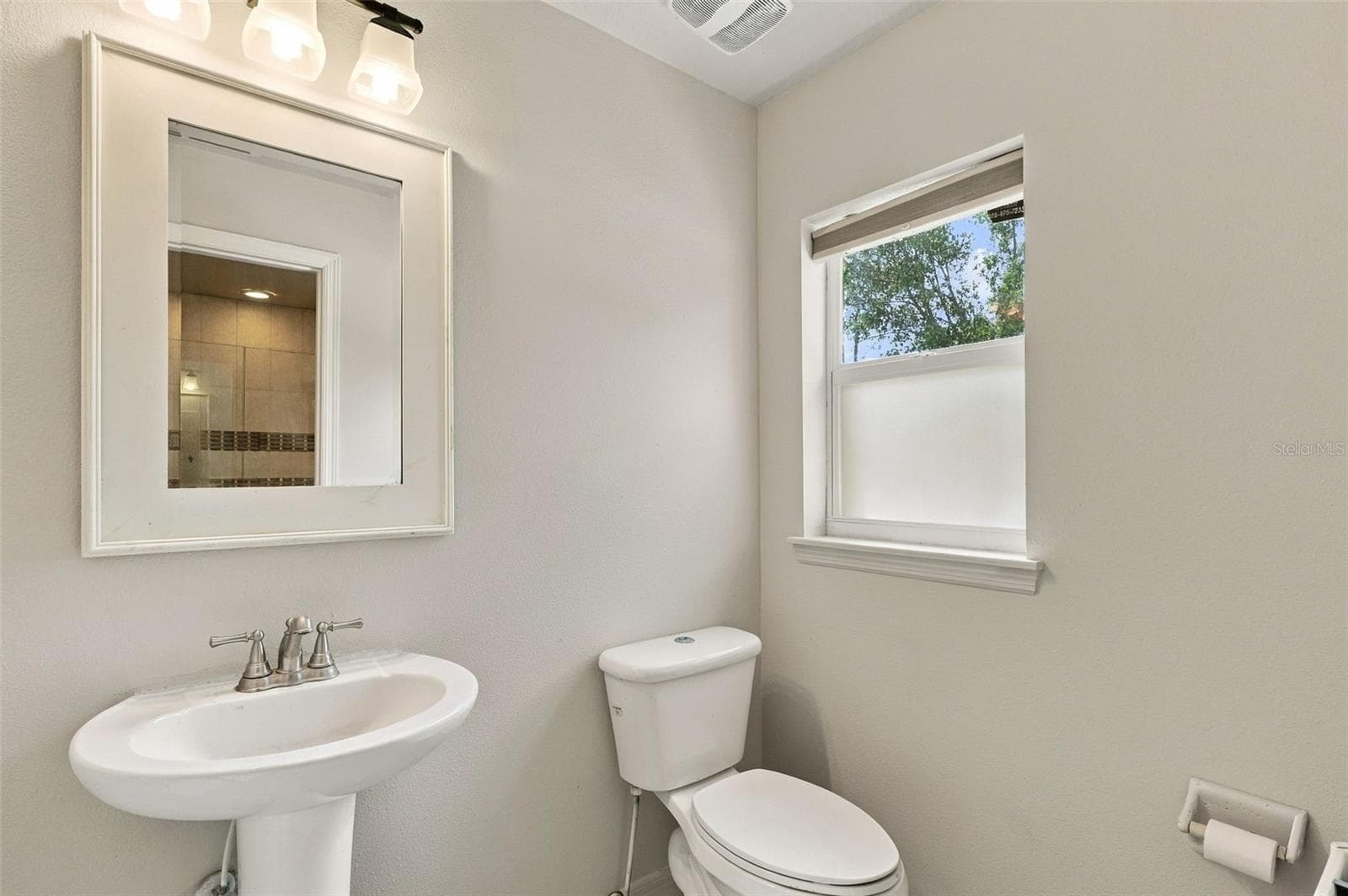 Single Family Residence at 1250 PALOS VERDE DR, ORLANDO, photo 25 of 40