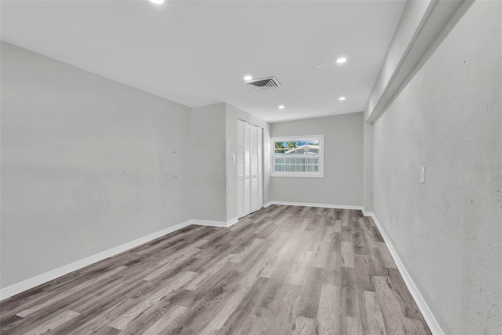 Single Family Residence at 246 MAGELLAN DR, SARASOTA, photo 21 of 32