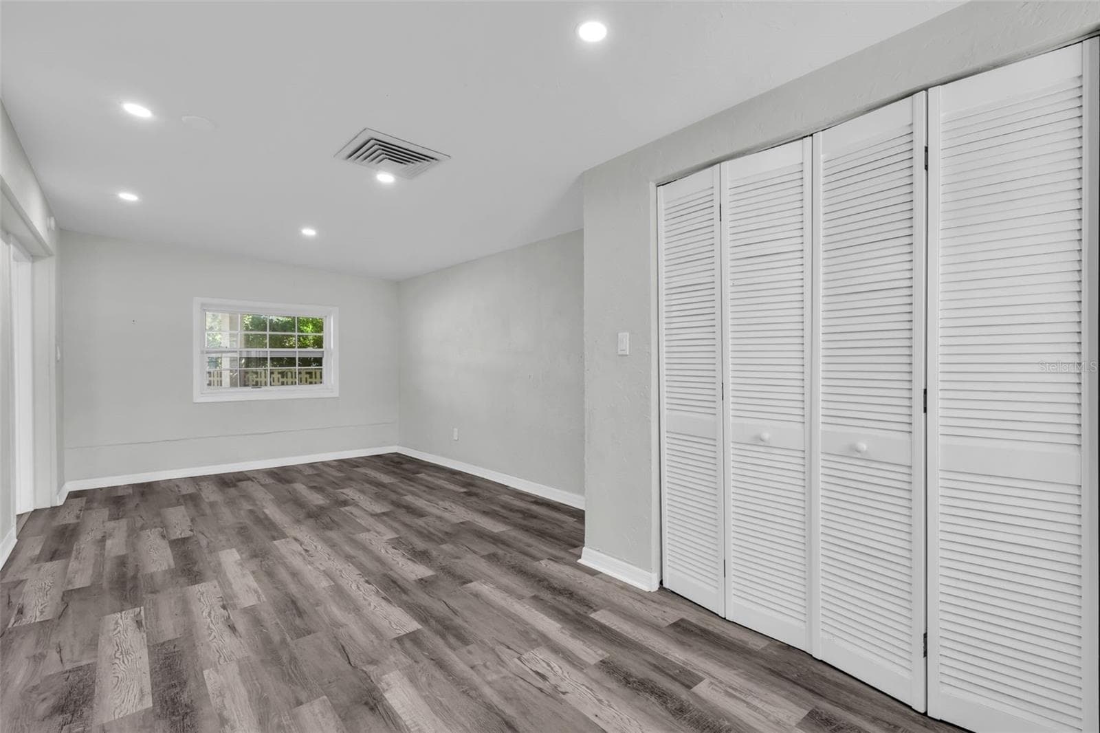 Single Family Residence at 246 MAGELLAN DR, SARASOTA, photo 22 of 32