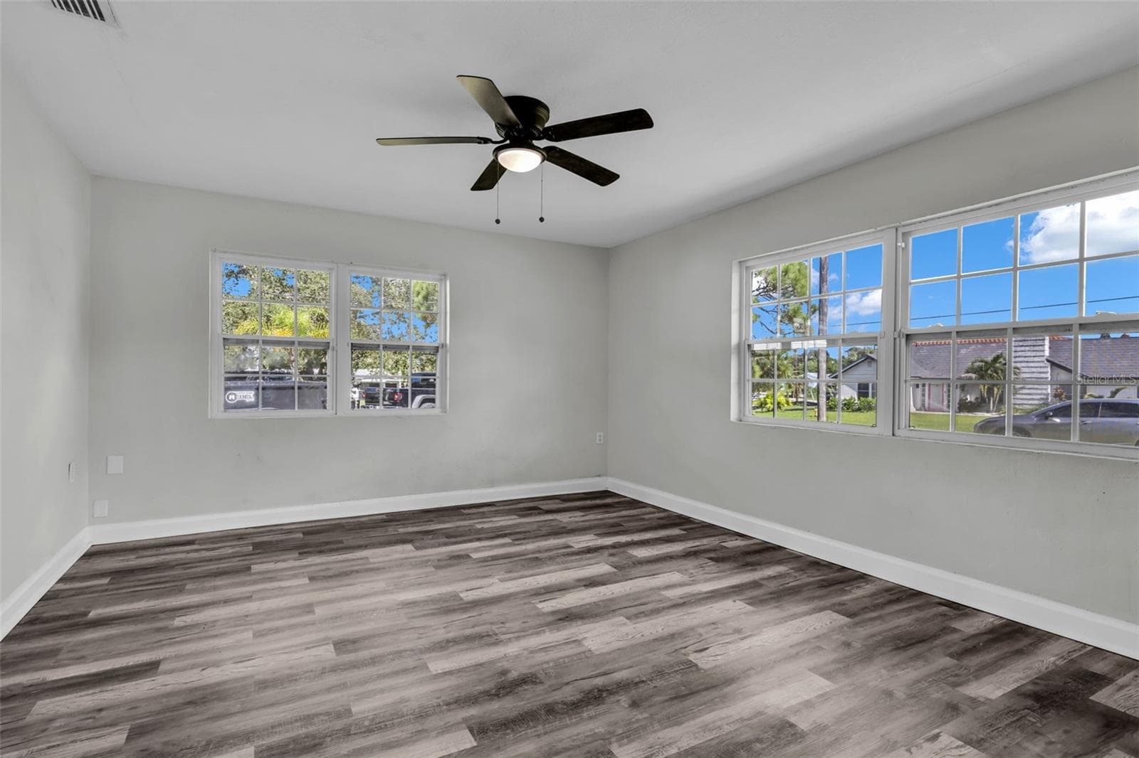 Single Family Residence at 246 MAGELLAN DR, SARASOTA, photo 25 of 32