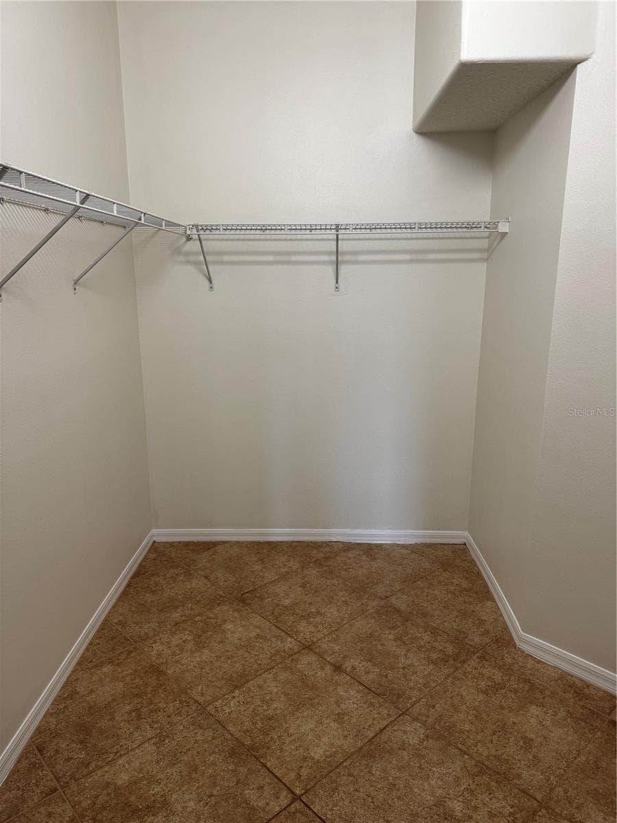 Master Closet - 2742 DOVER GLEN CIR, ORLANDO