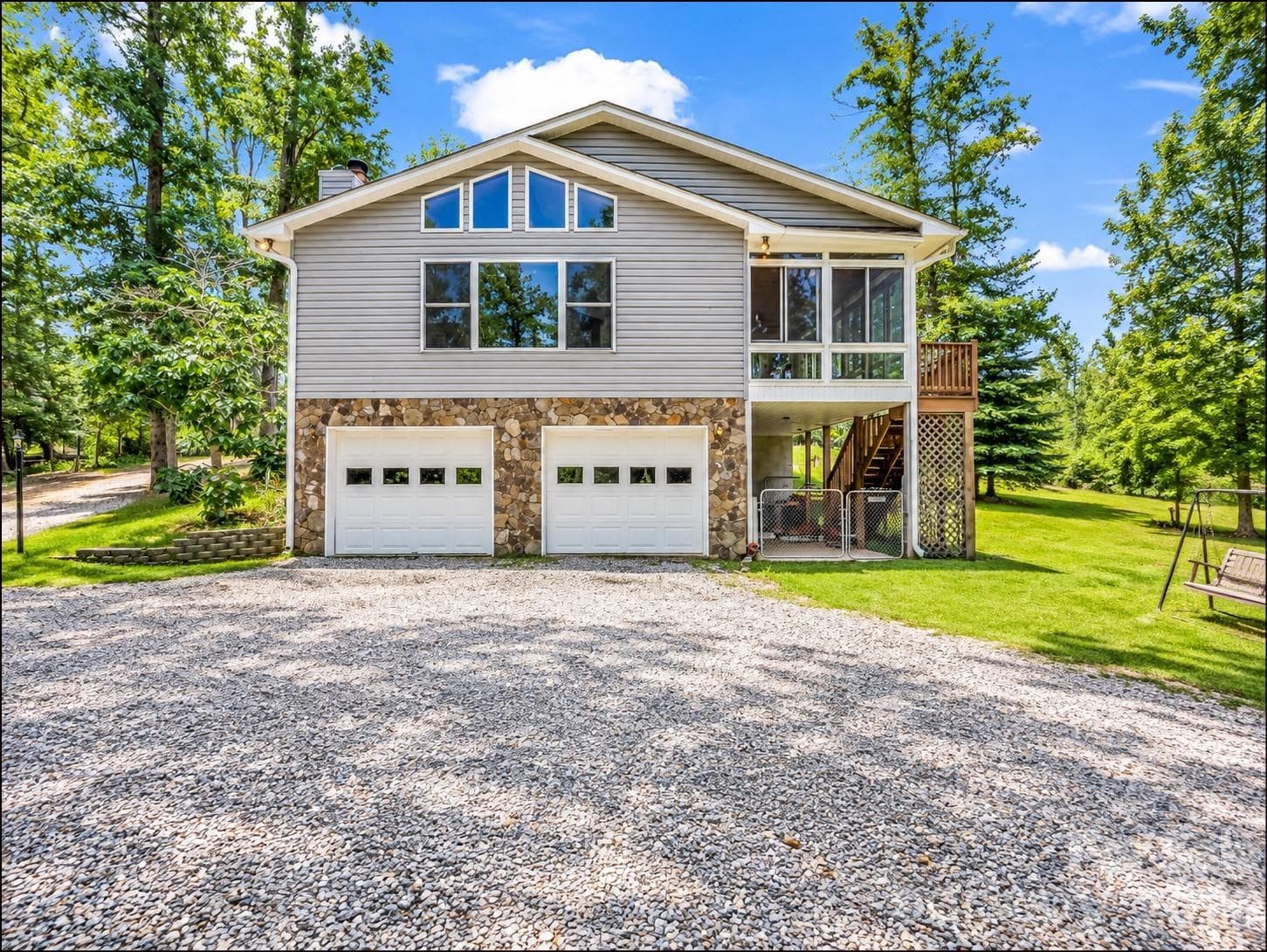 Single Family Residence at 1943 Landrum Road, Columbus, photo 2 of 32