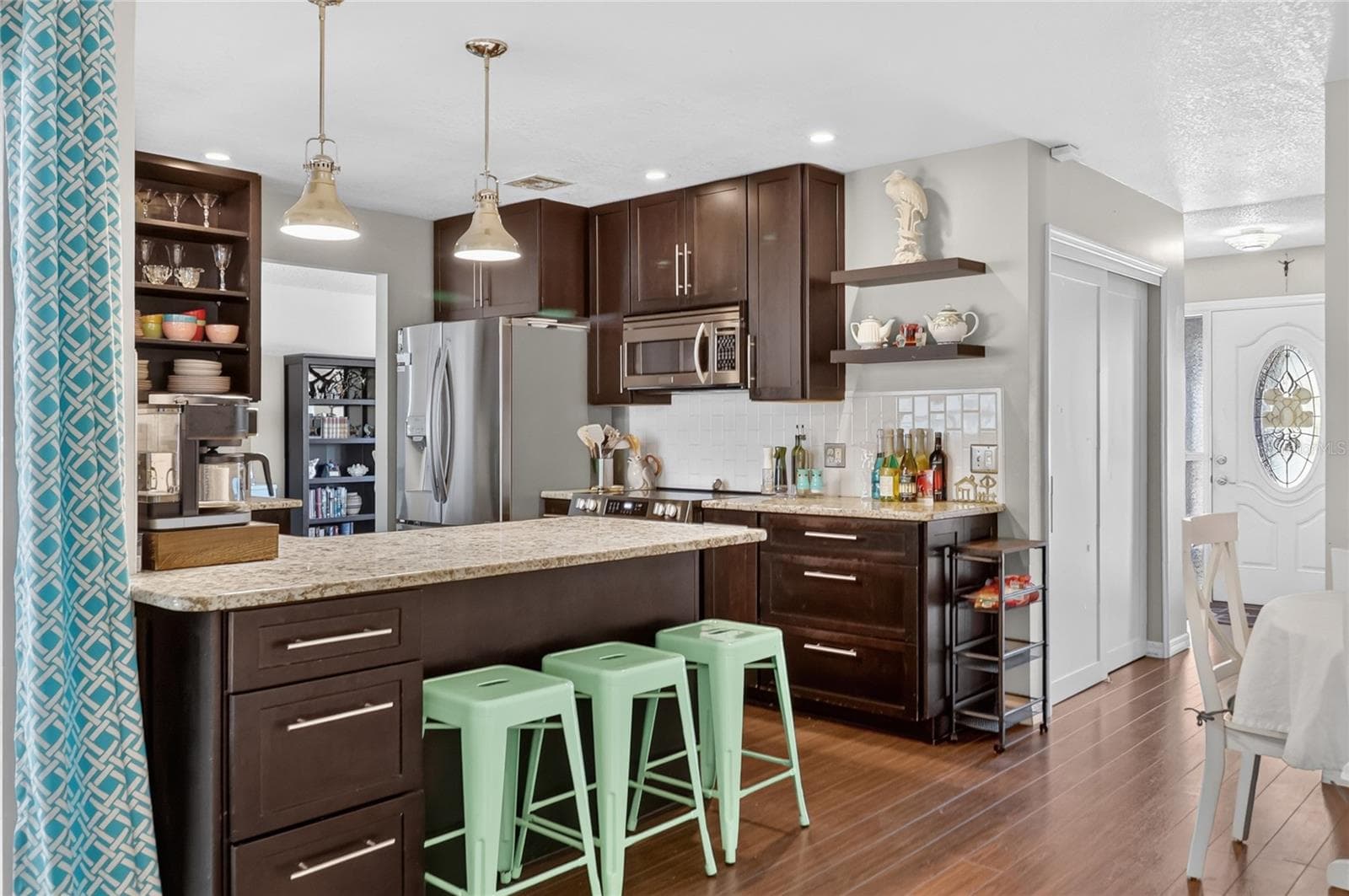 Single Family Residence at 304 QUAIL CT, CASSELBERRY, photo 4 of 41