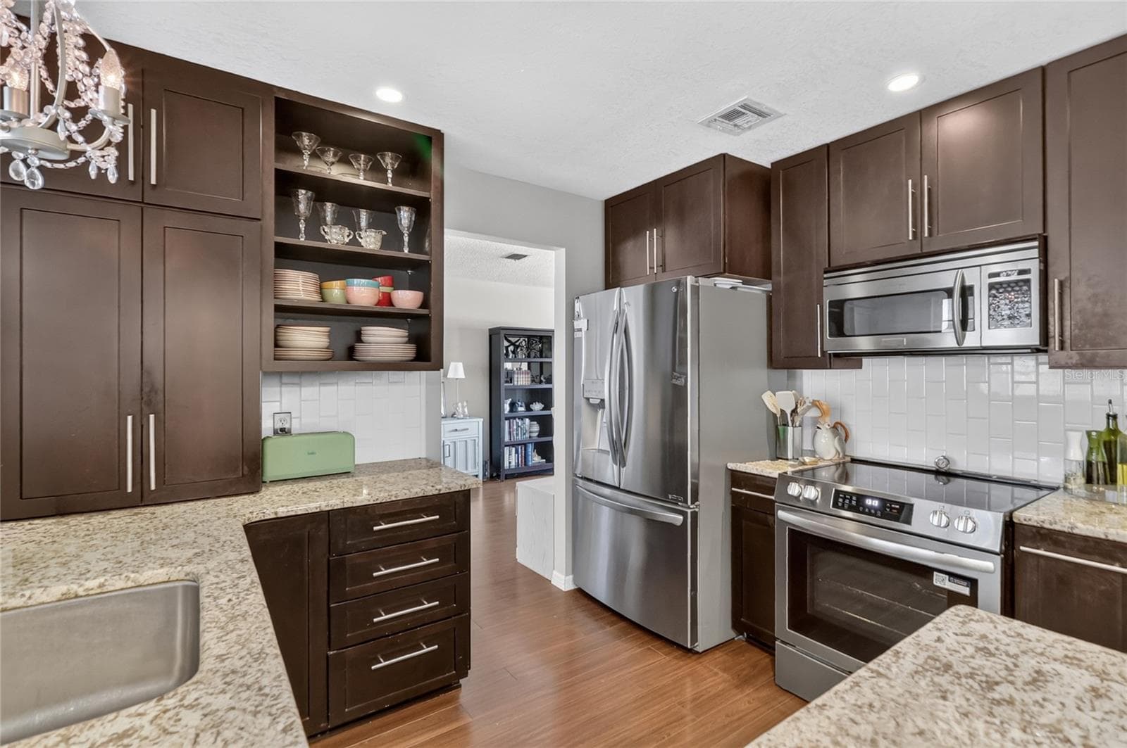 Single Family Residence at 304 QUAIL CT, CASSELBERRY, photo 7 of 41
