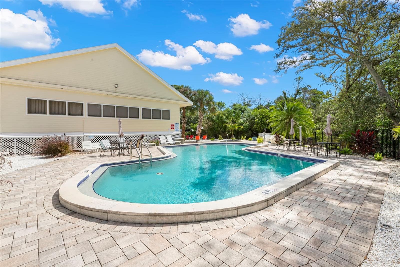 Townhouse at 1500 SUNSET RD #B7, TARPON SPRINGS, photo 38 of 44