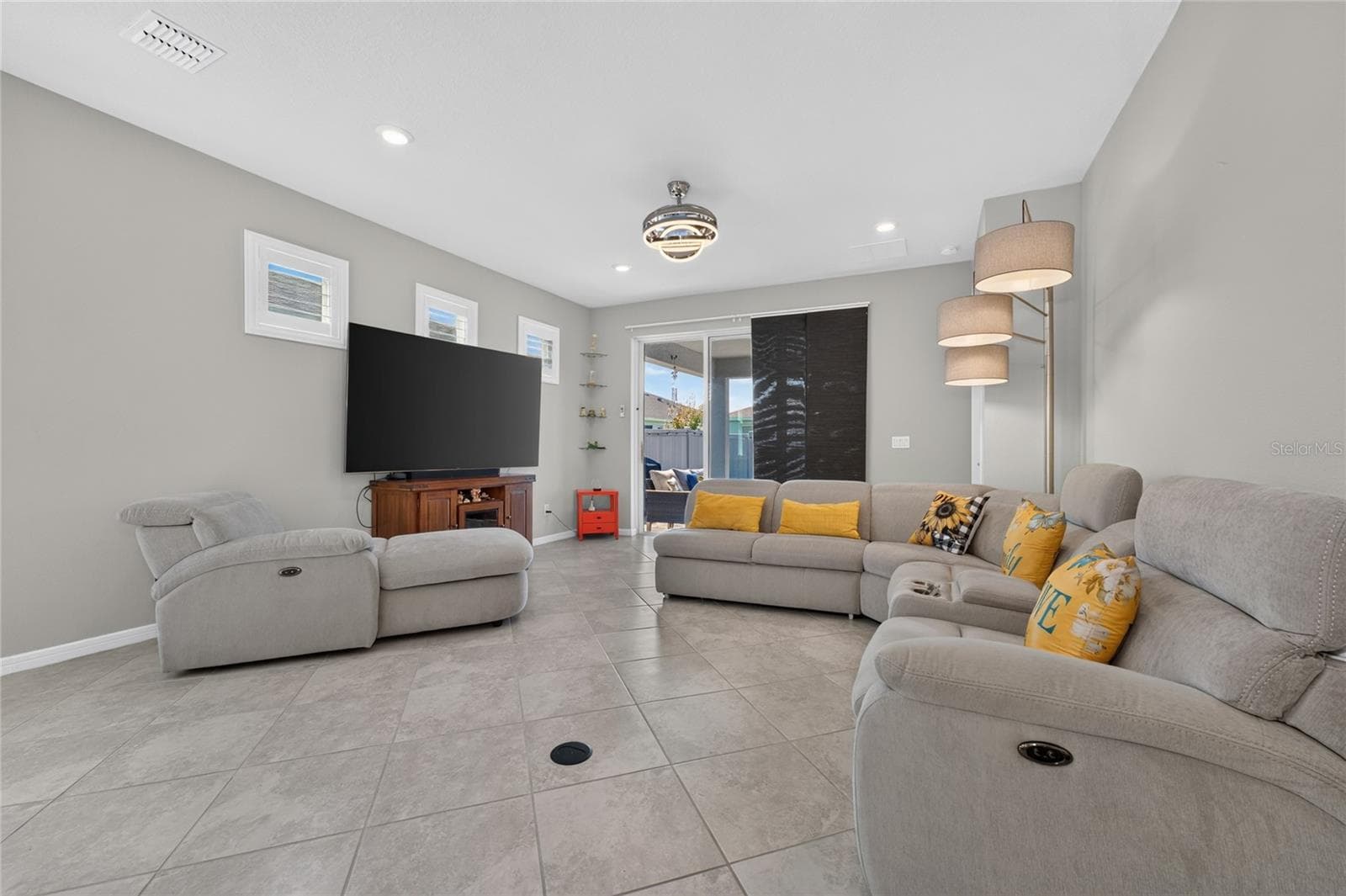 Villa at 2706 SUMMER RETREAT LN, KISSIMMEE, photo 15 of 36