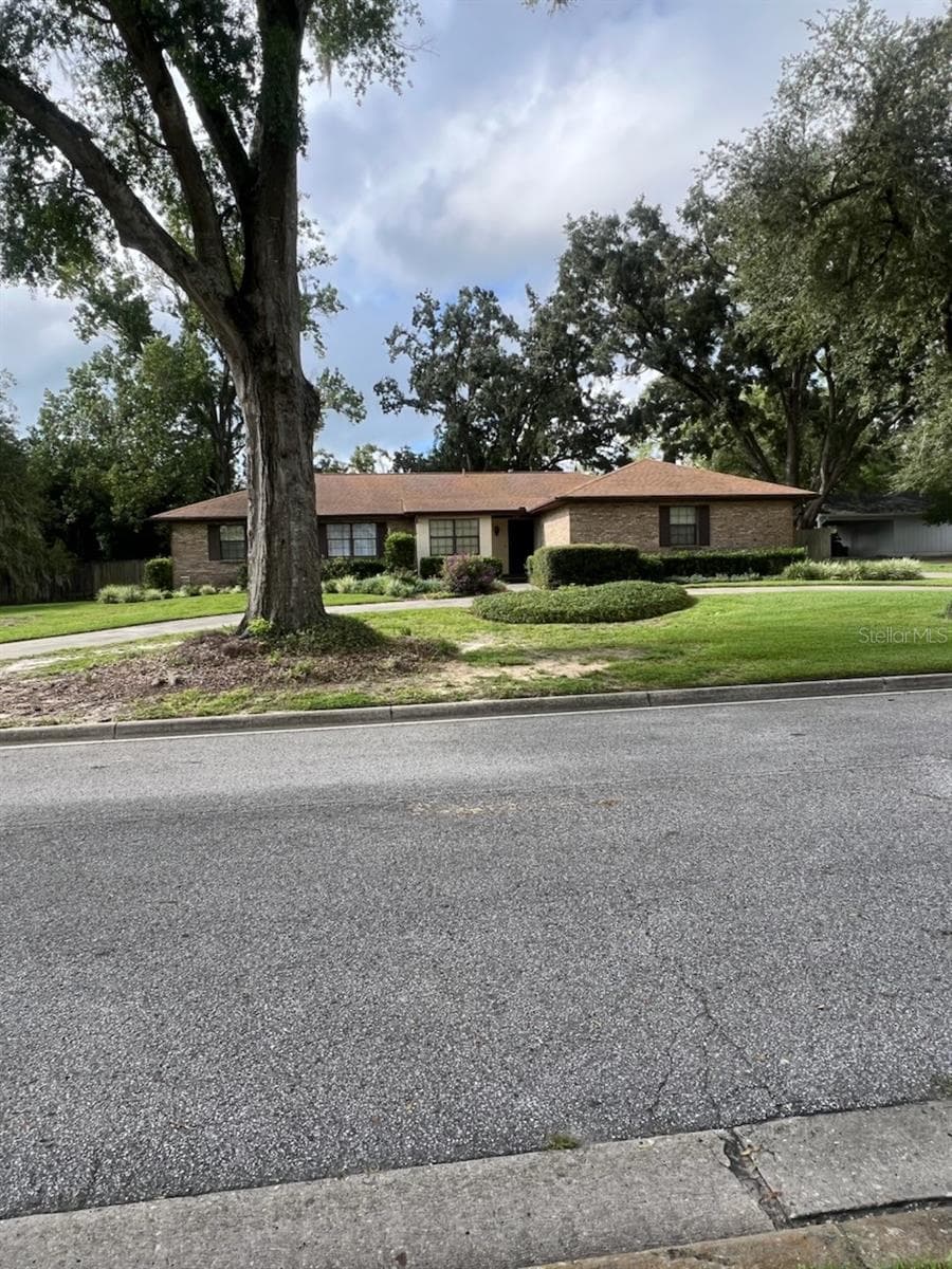 4454 NE 1 ST