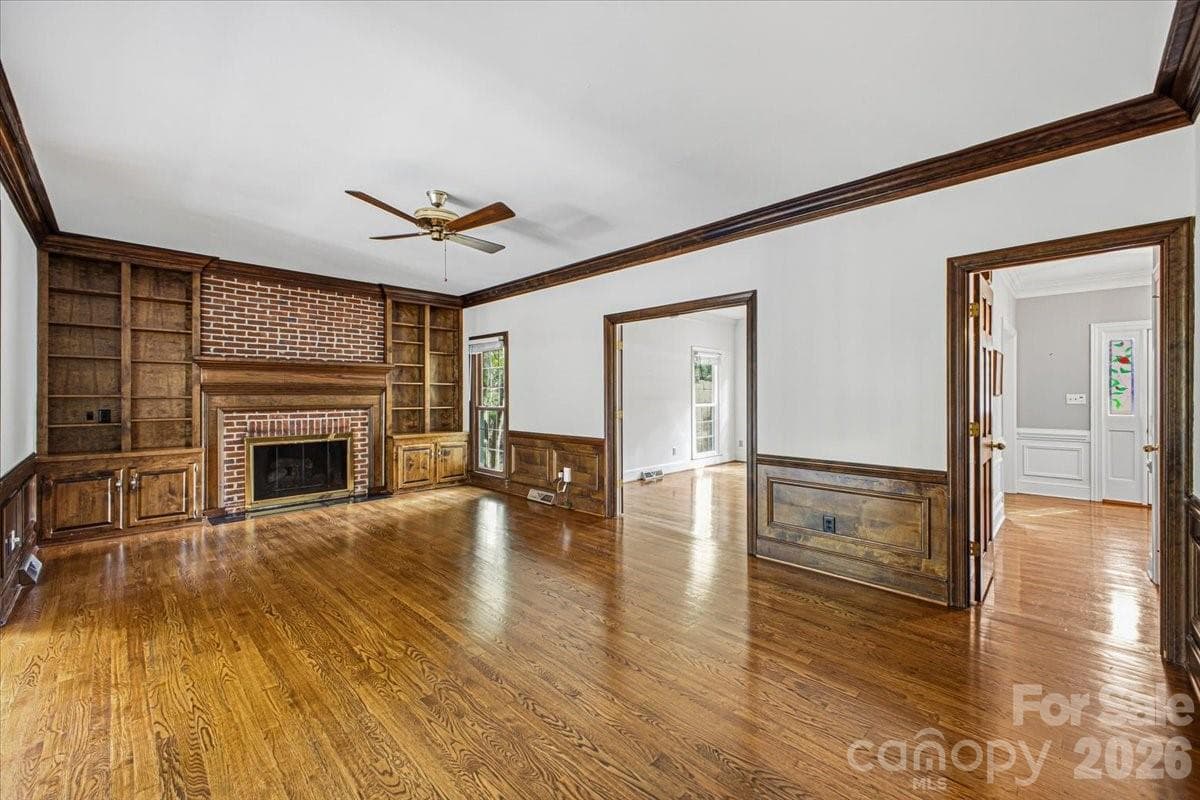 Single Family Residence at 9423 Braemar Terrace, Charlotte, photo 9 of 30