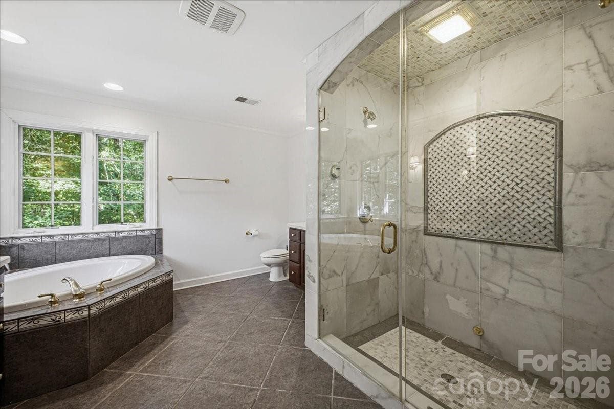 Single Family Residence at 9423 Braemar Terrace, Charlotte, photo 20 of 30