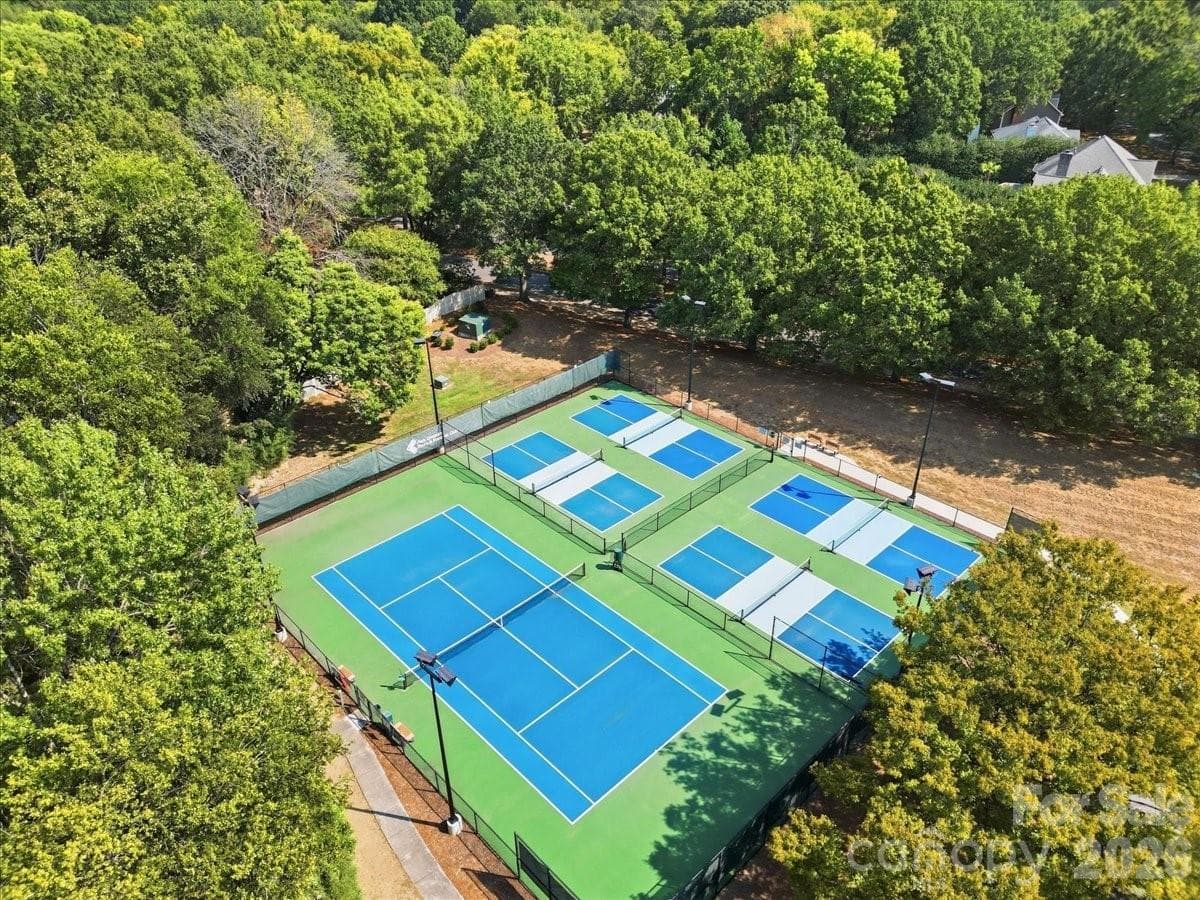 4 pickleball courts - 9423 Braemar Terrace, Charlotte