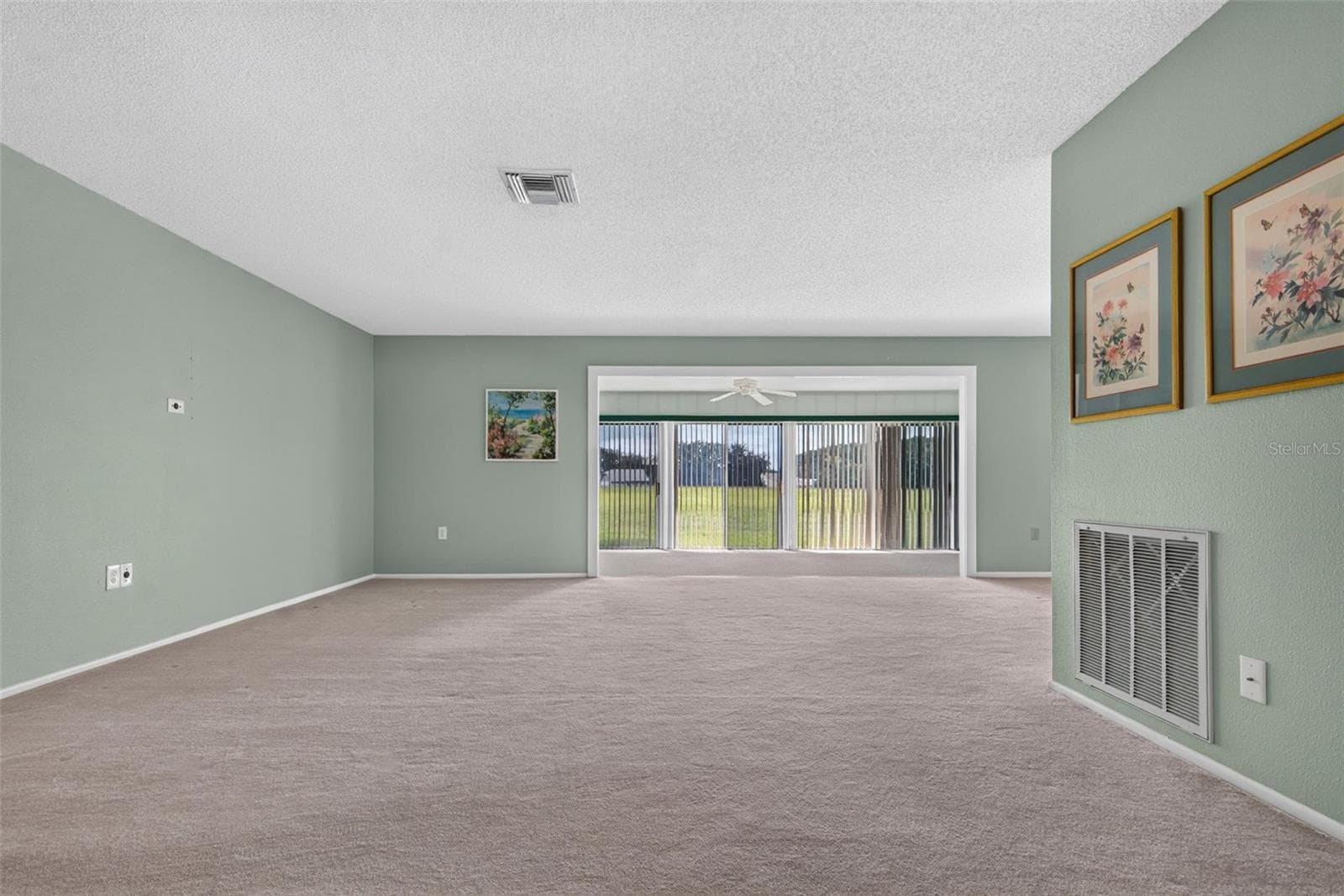 Single Family Residence at 10707 FALLEN LEAF LN, PORT RICHEY, photo 7 of 66