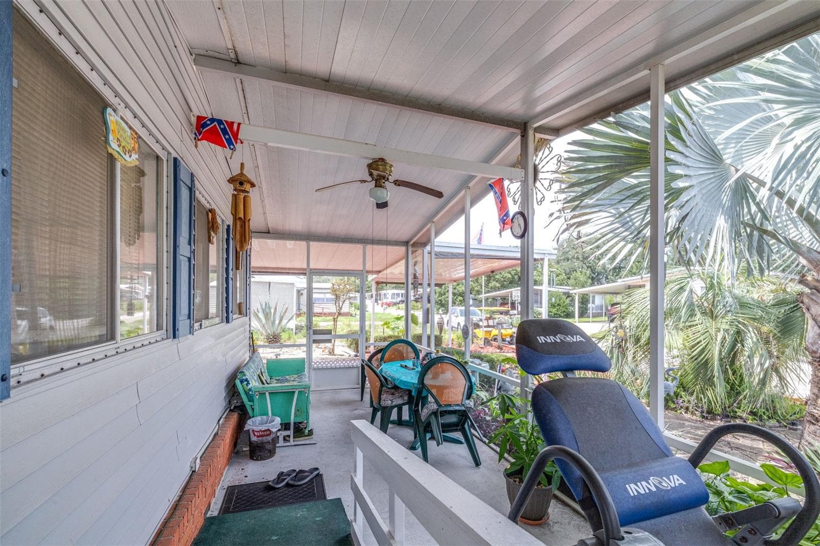 Manufactured Home at 8 WOODLAND CIR, HAINES CITY, photo 4 of 35