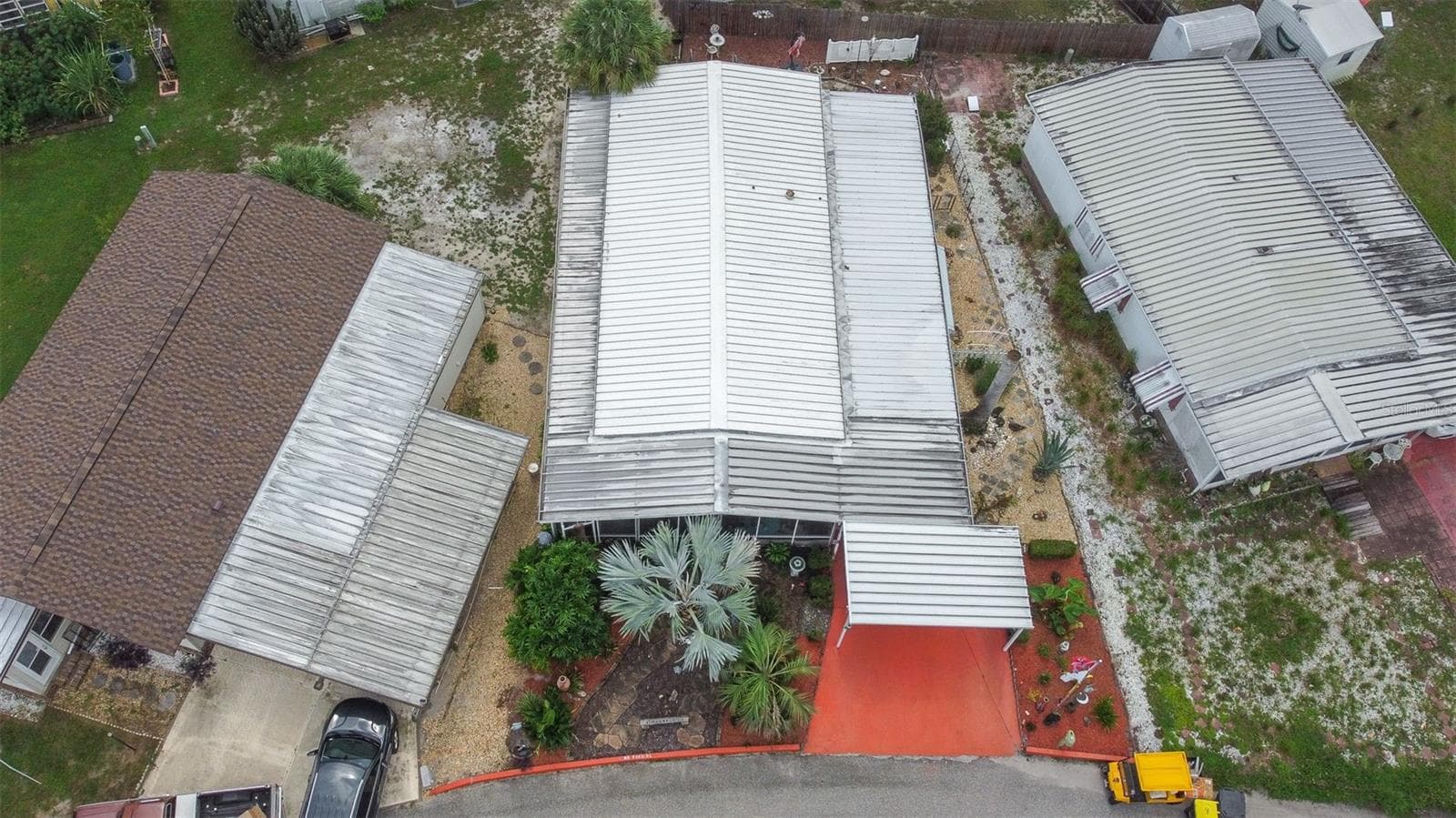 Manufactured Home at 8 WOODLAND CIR, HAINES CITY, photo 33 of 35