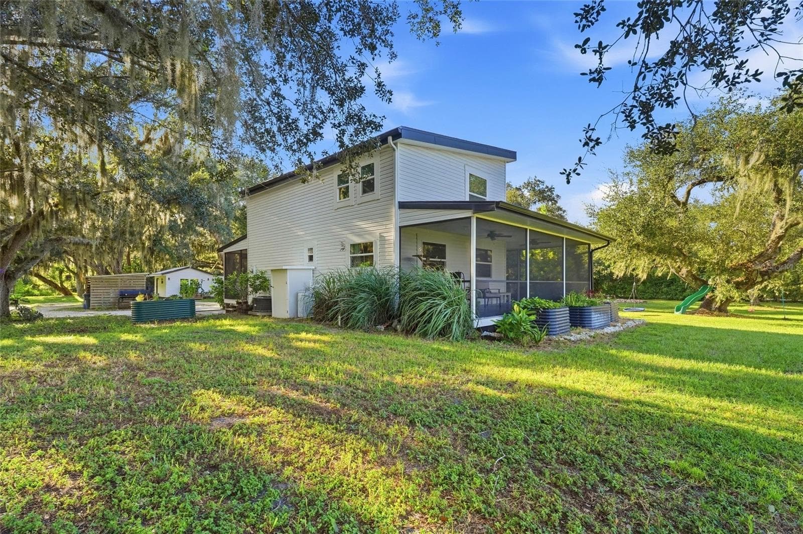 Single Family Residence at 1132 LENA LN, SARASOTA, photo 6 of 97