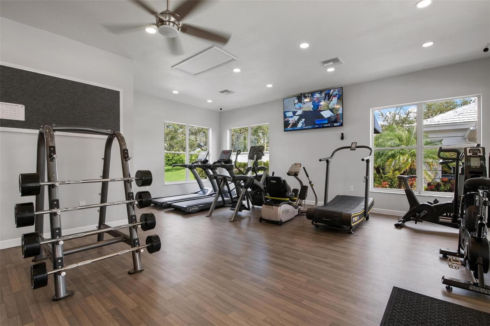 Fitness Center - 512 WARWICK DR, VENICE
