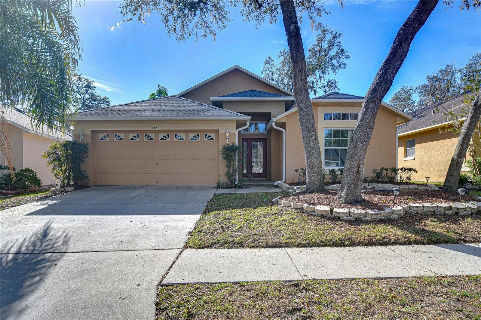 2529 CLARESIDE DR