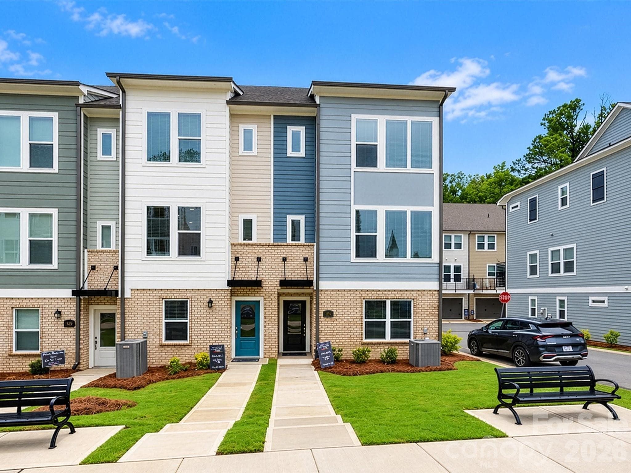 Townhouse at Charlotte, photo 2 of 36