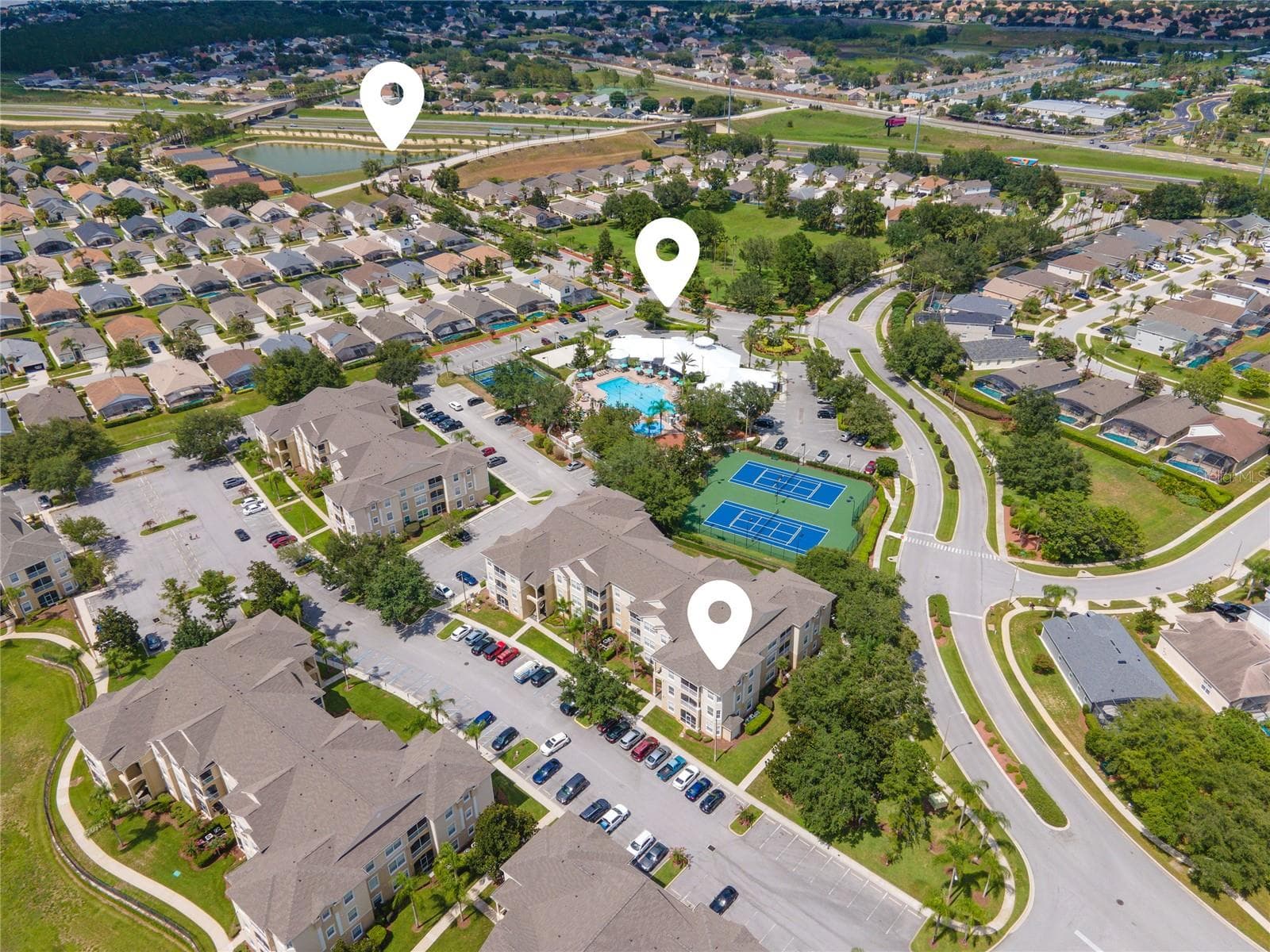 Clubhouse & Building distance - 2301 BUTTERFLY PALM WAY #203, KISSIMMEE