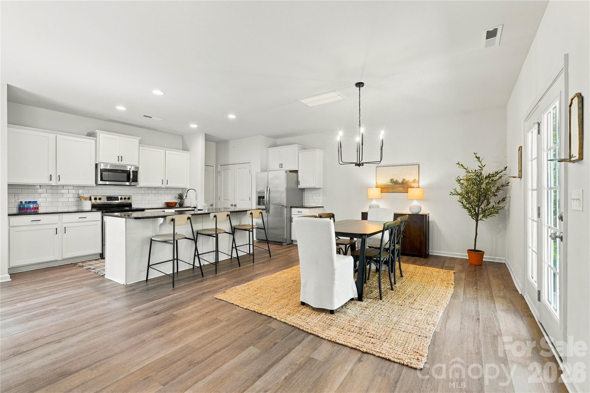 Single Family Residence at 4604 Fairway Run Drive, Pfafftown, photo 11 of 48
