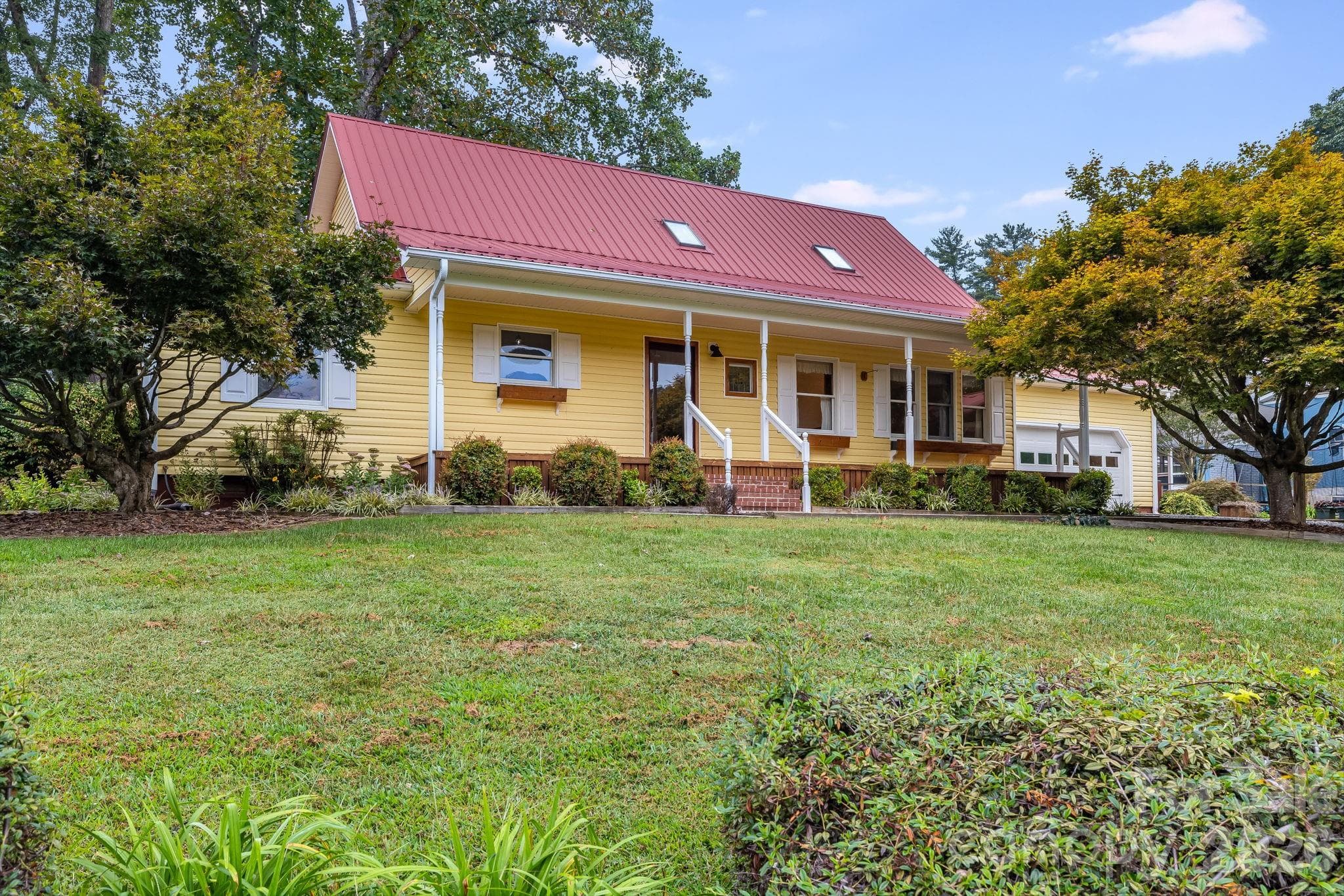 53 Armstrong Road