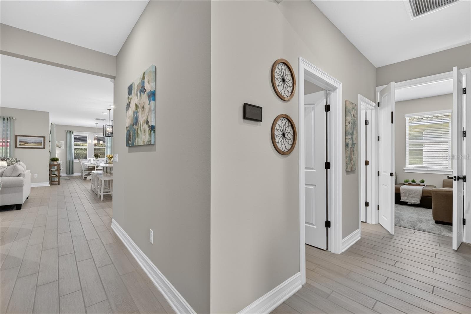 Single Family Residence at 257 DAYLILY BLVD, NOKOMIS, photo 6 of 92