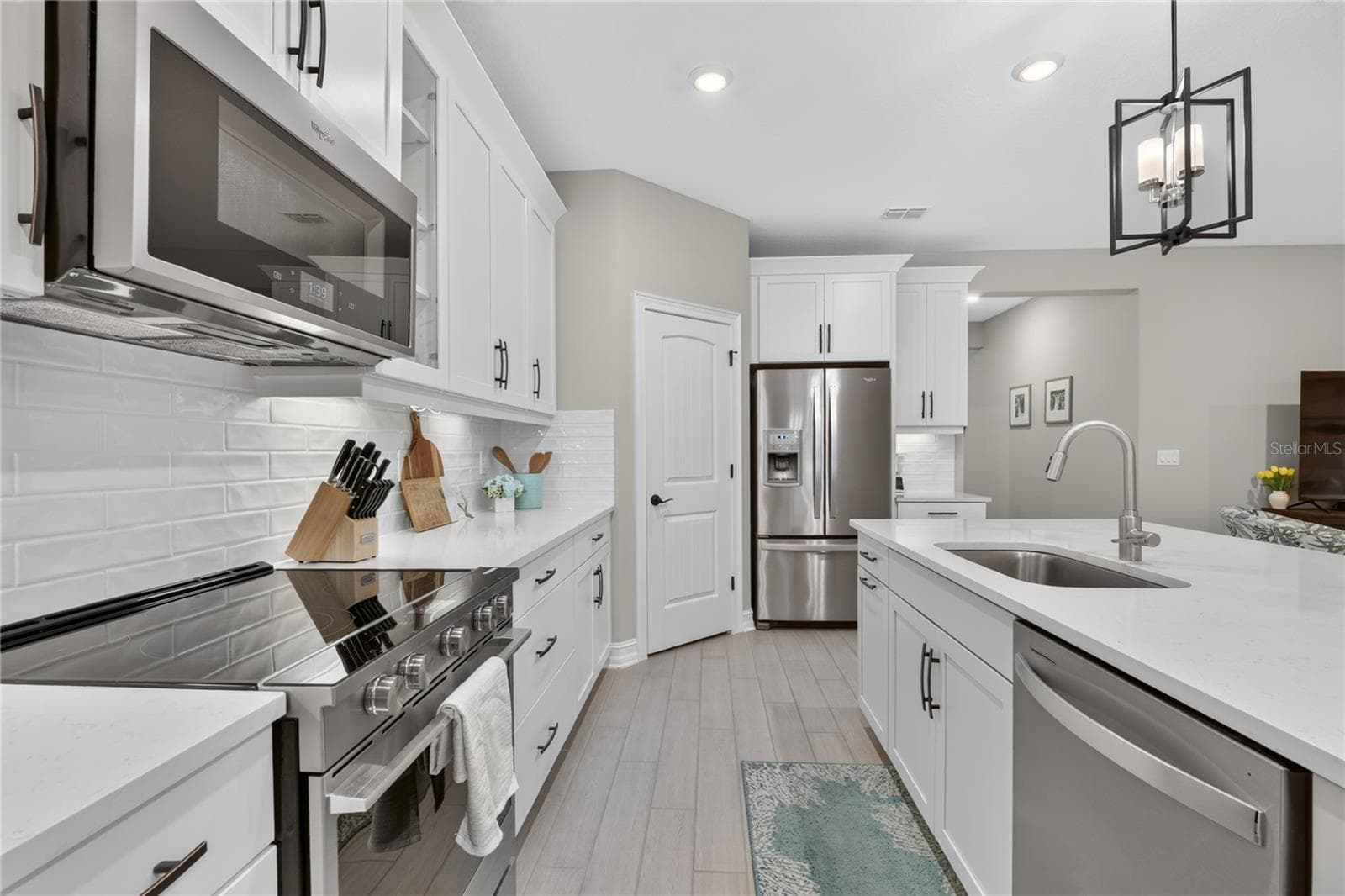 Single Family Residence at 257 DAYLILY BLVD, NOKOMIS, photo 9 of 92
