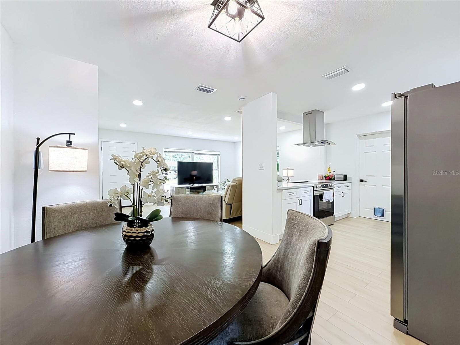 Single Family Residence at 3627 ARCH ST, ORLANDO, photo 11 of 59