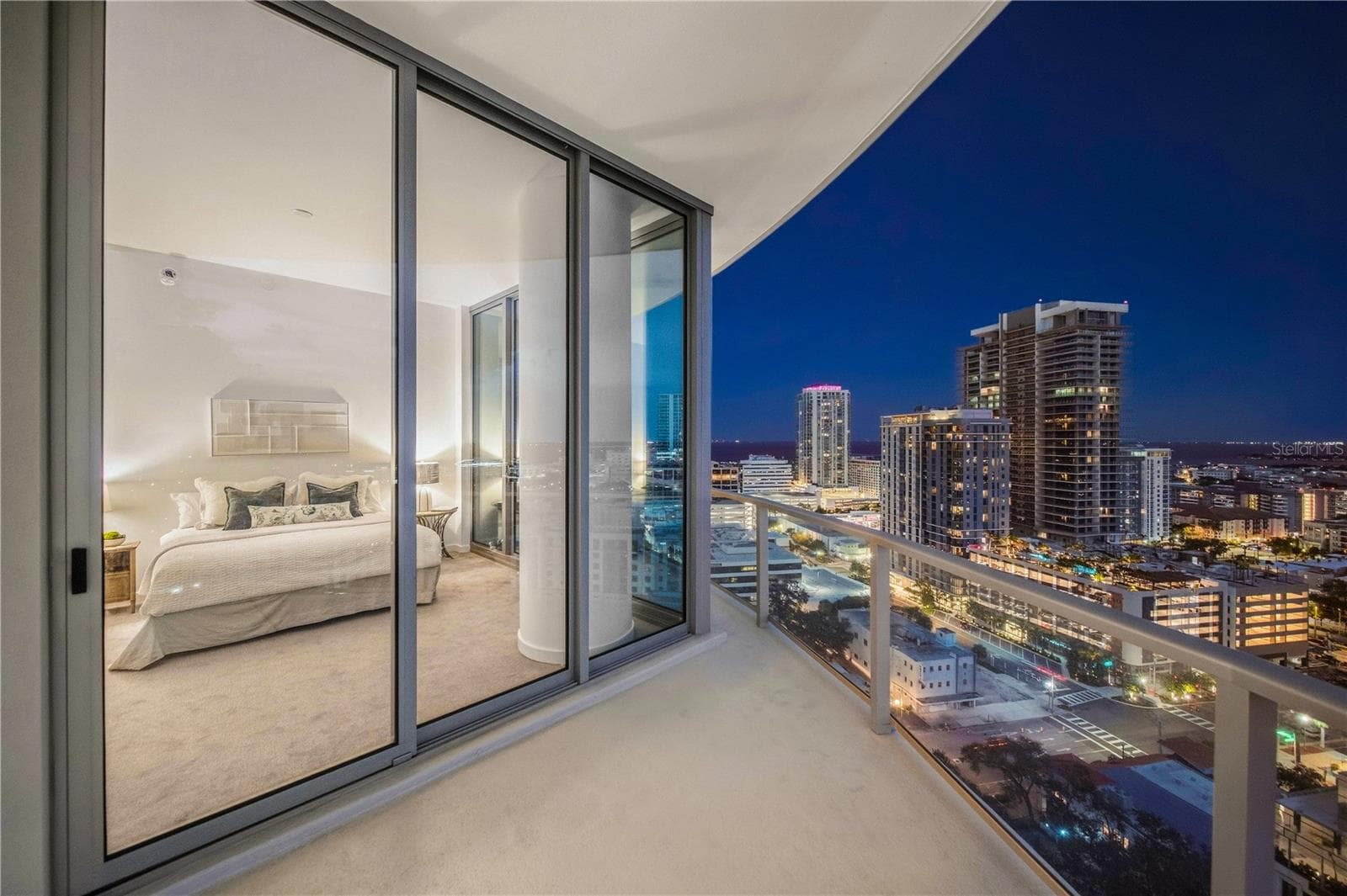 Primary Bedroom City Views - 400 CENTRAL AVE #1901, ST PETERSBURG