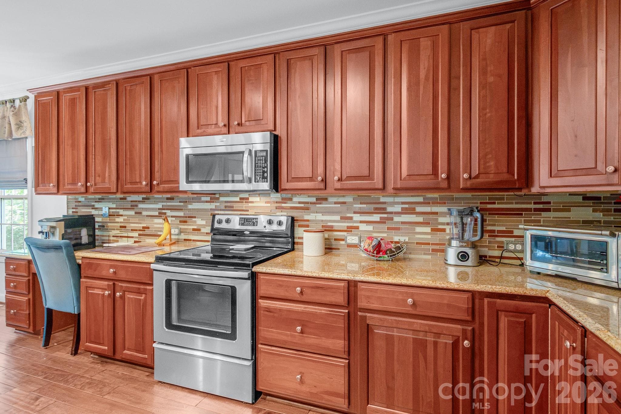 Single Family Residence at 402 Deercross Lane, Waxhaw, photo 13 of 32