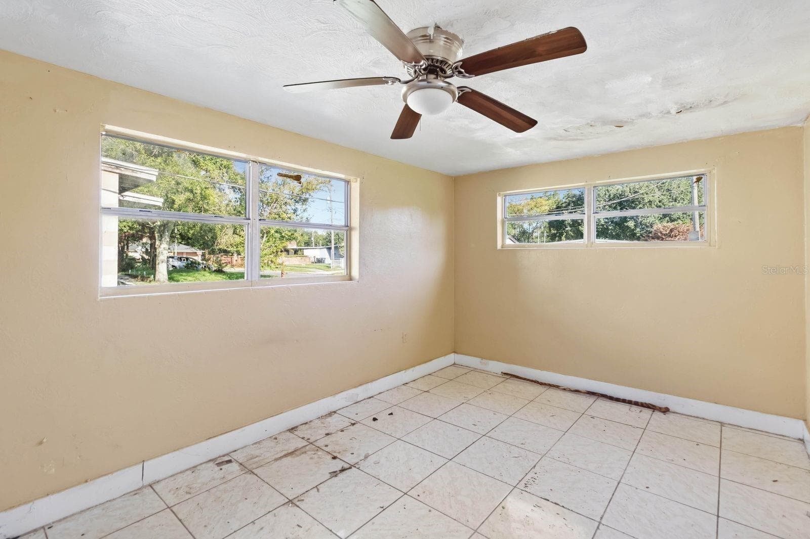 Single Family Residence at 4058 SHELLMAN ST, ORLANDO, photo 4 of 13