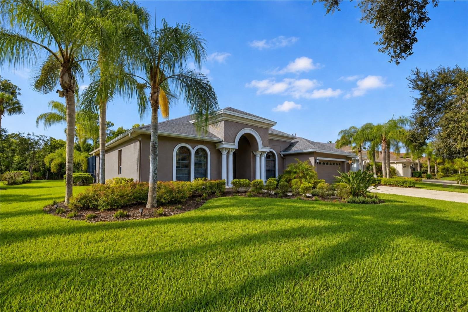 Single Family Residence at 20622 BROADWATER DR, LAND O LAKES, photo 3 of 49