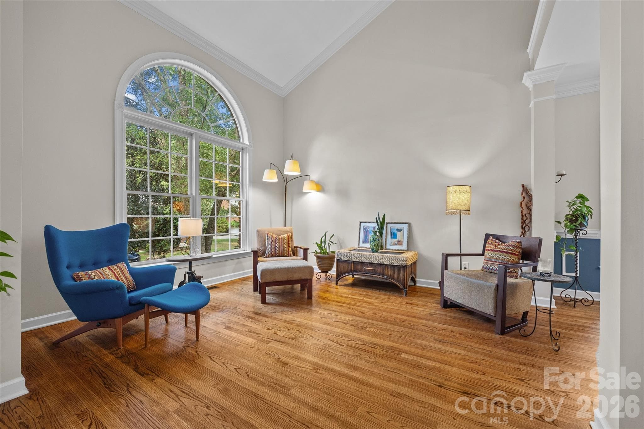 Single Family Residence at 919 Thorn Ridge Lane, Lake Wylie, photo 4 of 47