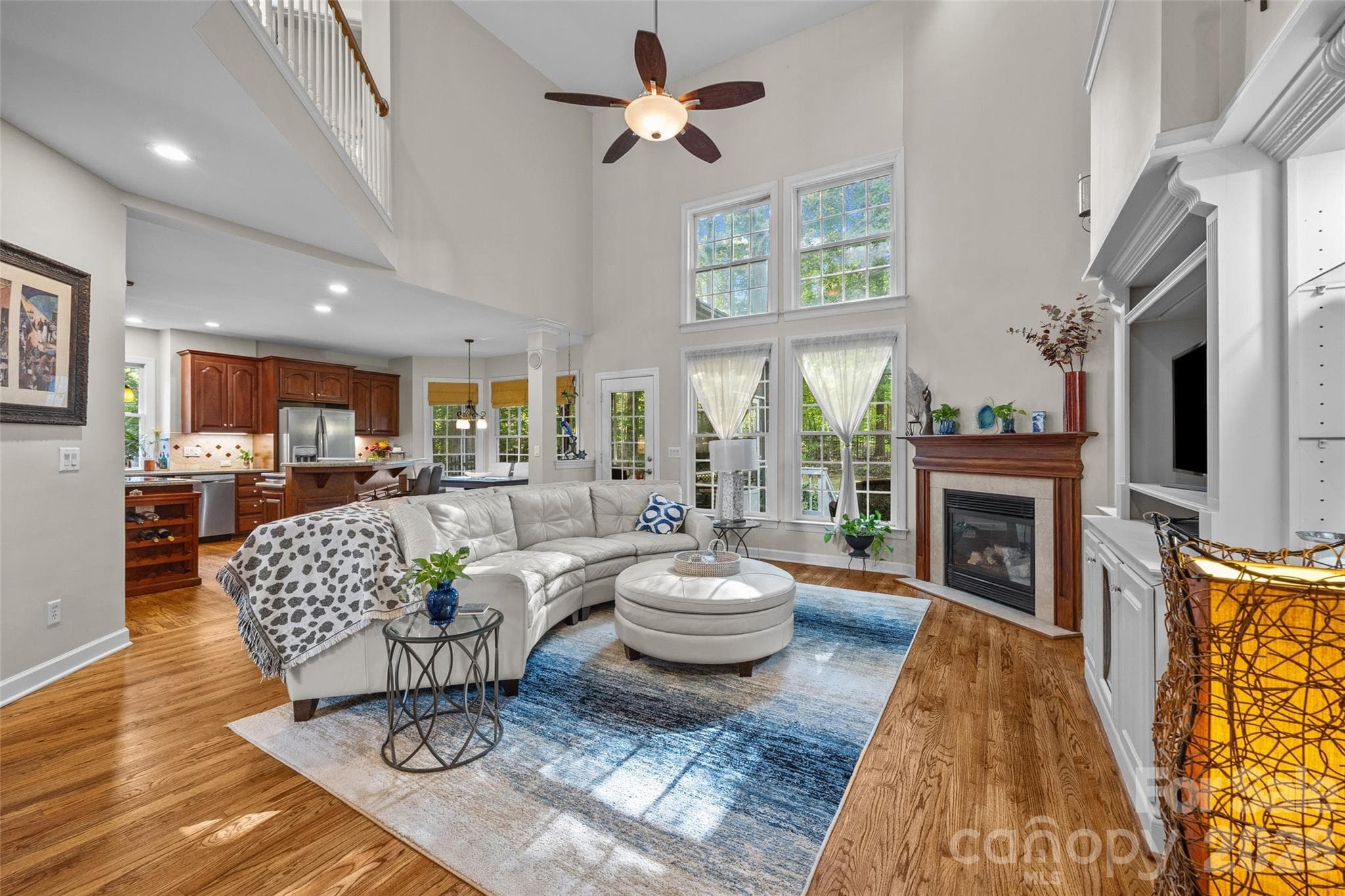 Single Family Residence at 919 Thorn Ridge Lane, Lake Wylie, photo 11 of 47