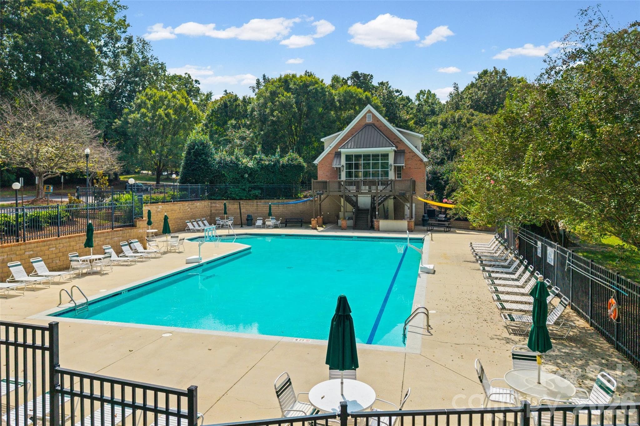 Single Family Residence at 919 Thorn Ridge Lane, Lake Wylie, photo 42 of 47